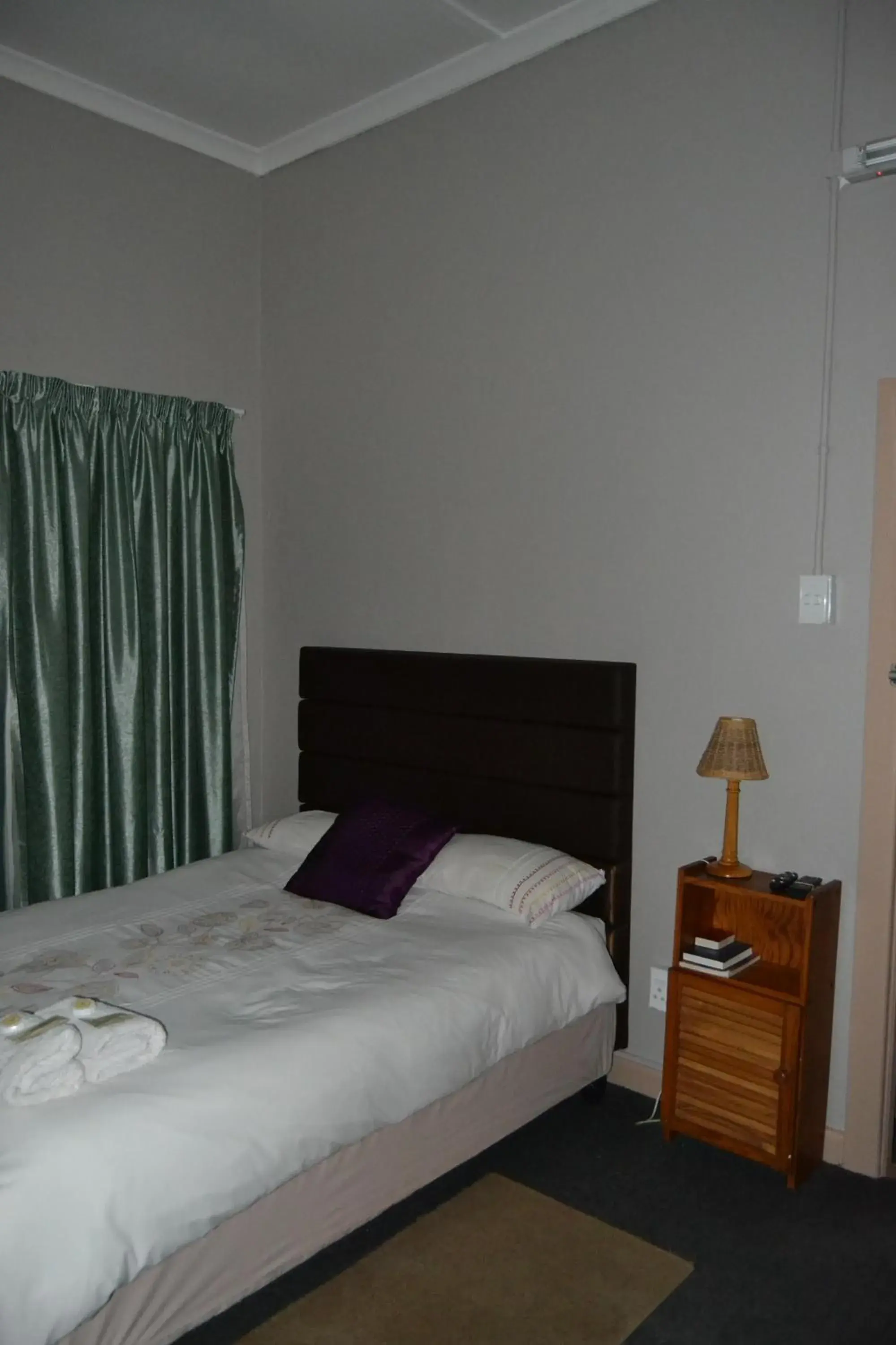 Double Room in Kenhardt Hotel Double Room in Kenhardt Hotel