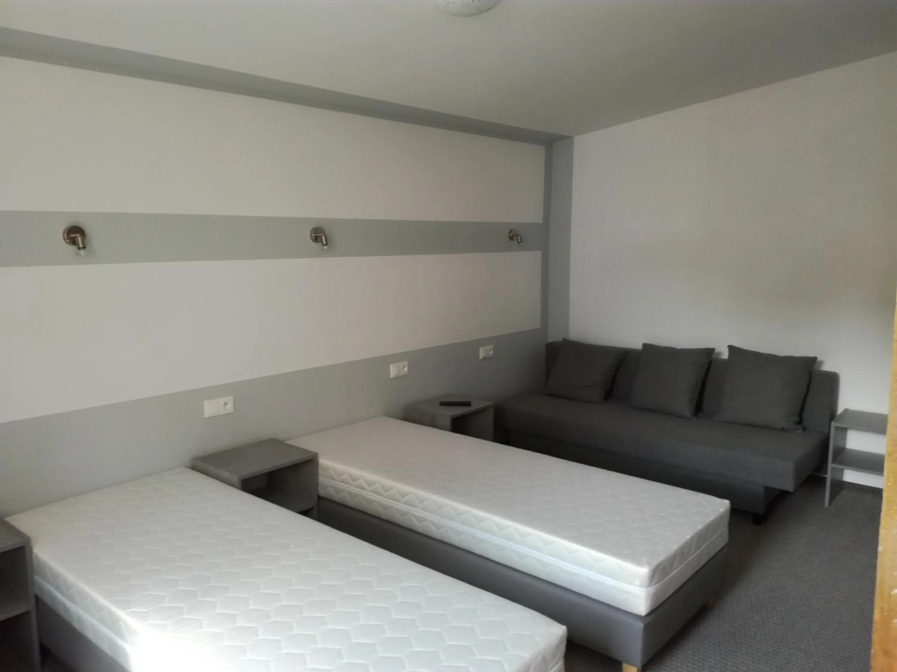 Photo of the whole room, Bed in OperaHostel