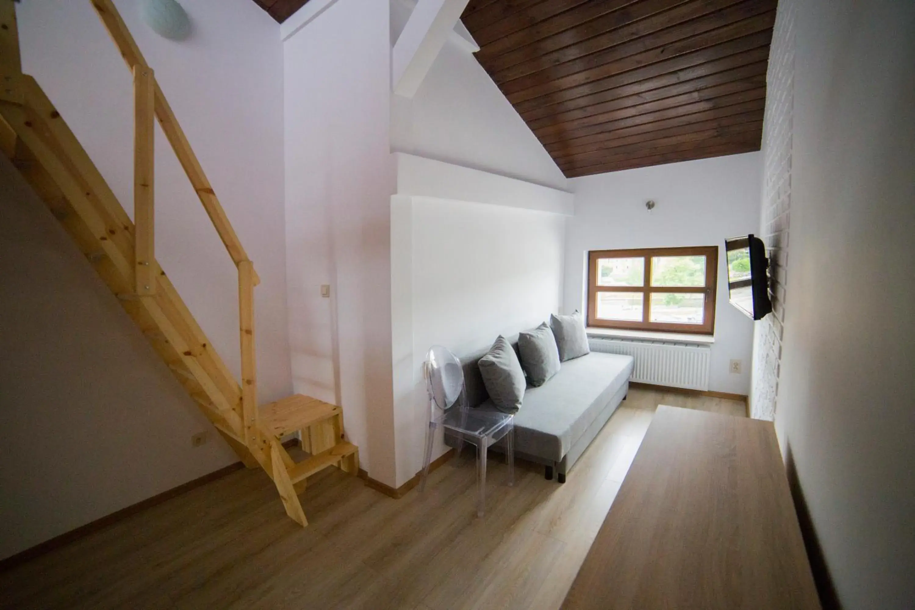 Double or Twin Room with City View in OperaHostel Double or Twin Room with City View in OperaHostel