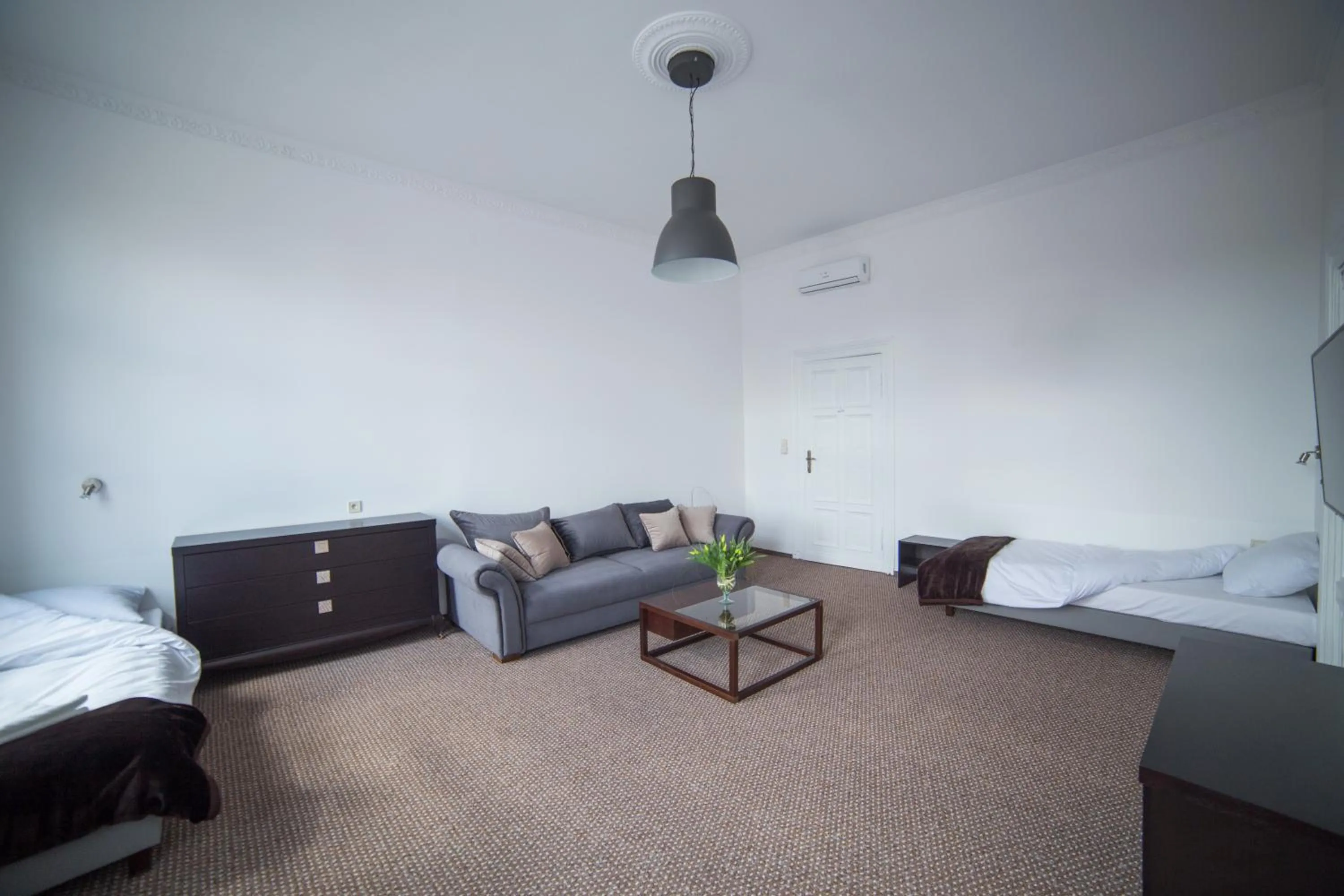 Photo of the whole room, Bed in OperaHostel