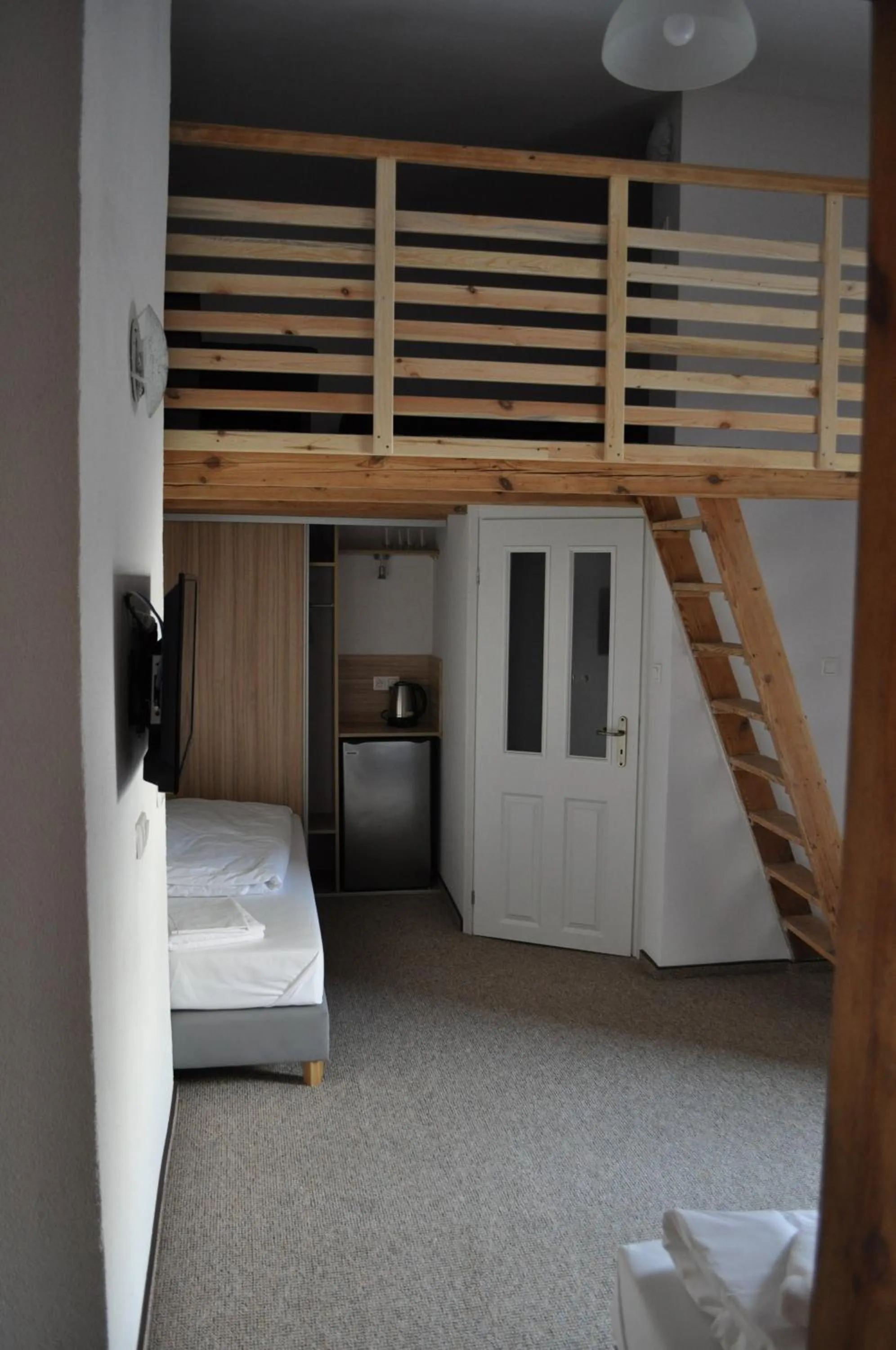 Photo of the whole room, Bed in OperaHostel