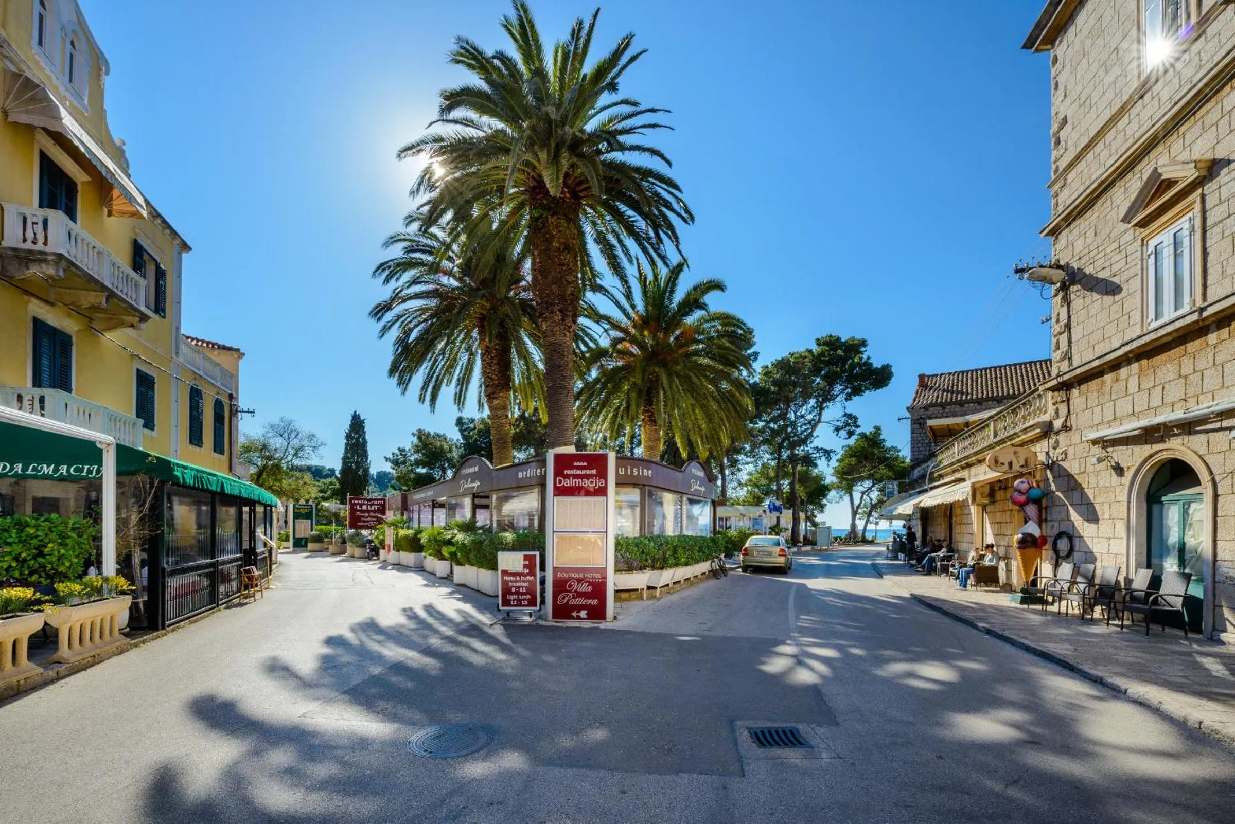 Neighbourhood in Apartments & Rooms Mihajica