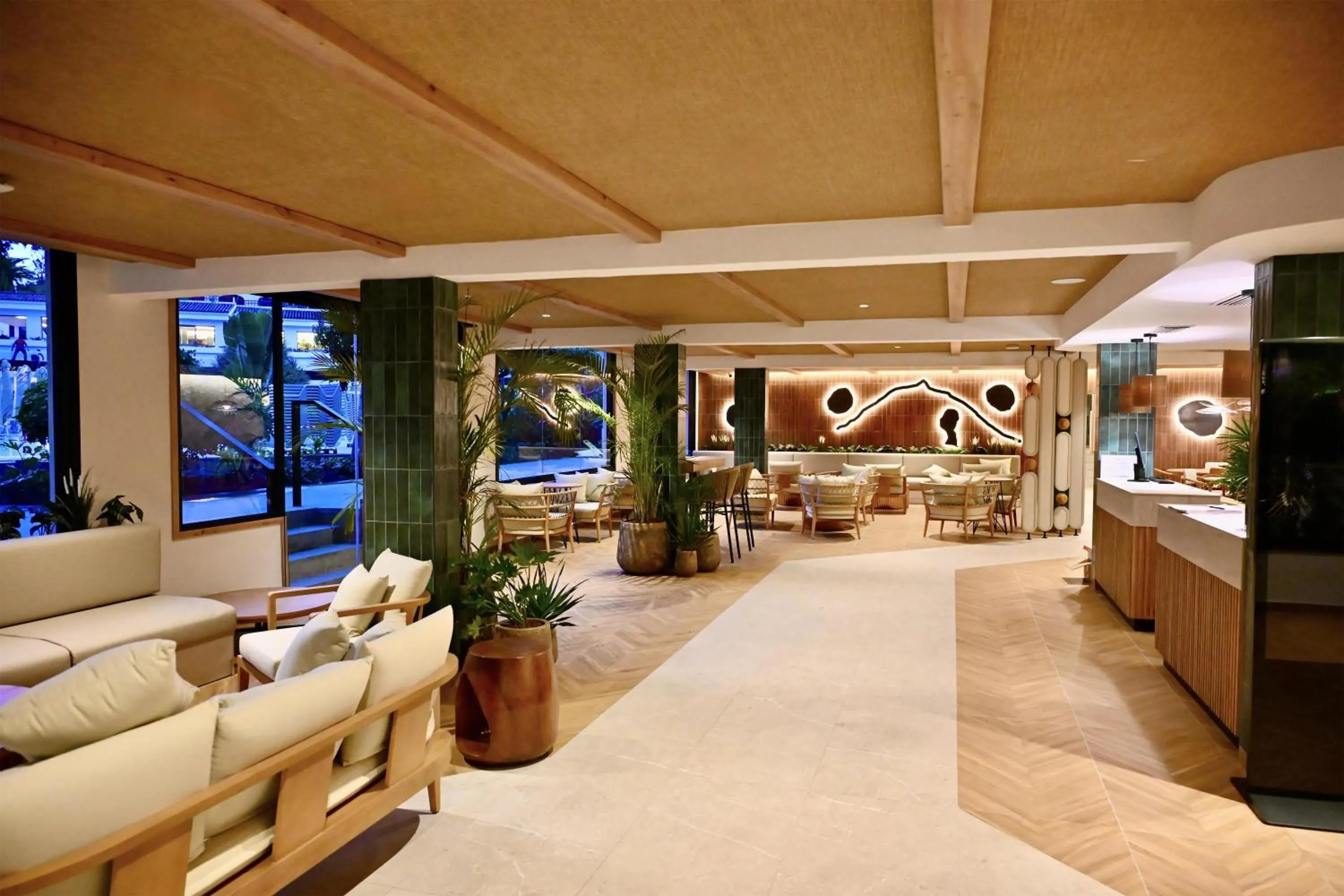 Lobby or reception in Radisson Resort & Residences Tenerife - Adults Only