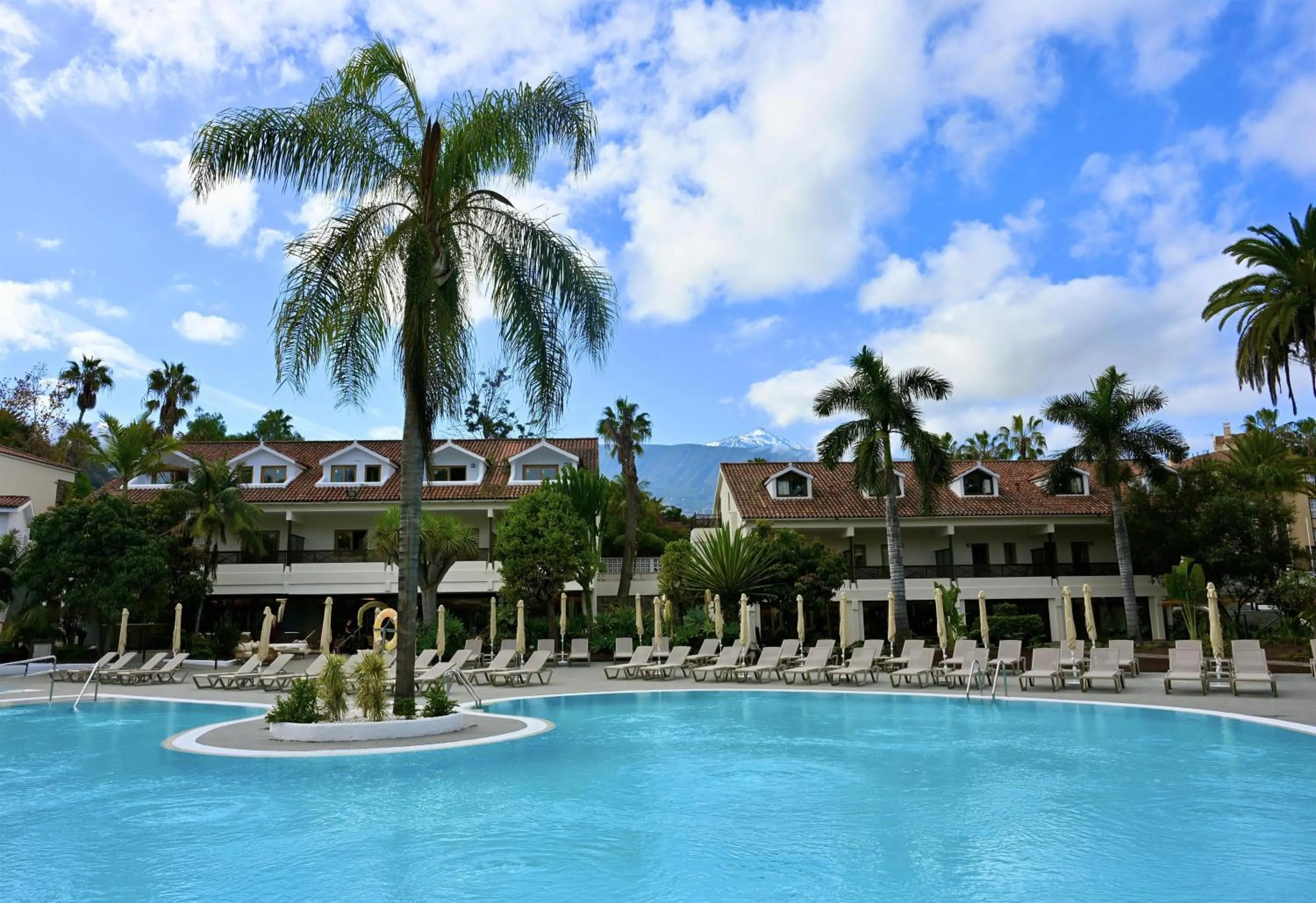Pool view in Radisson Resort & Residences Tenerife - Adults Only