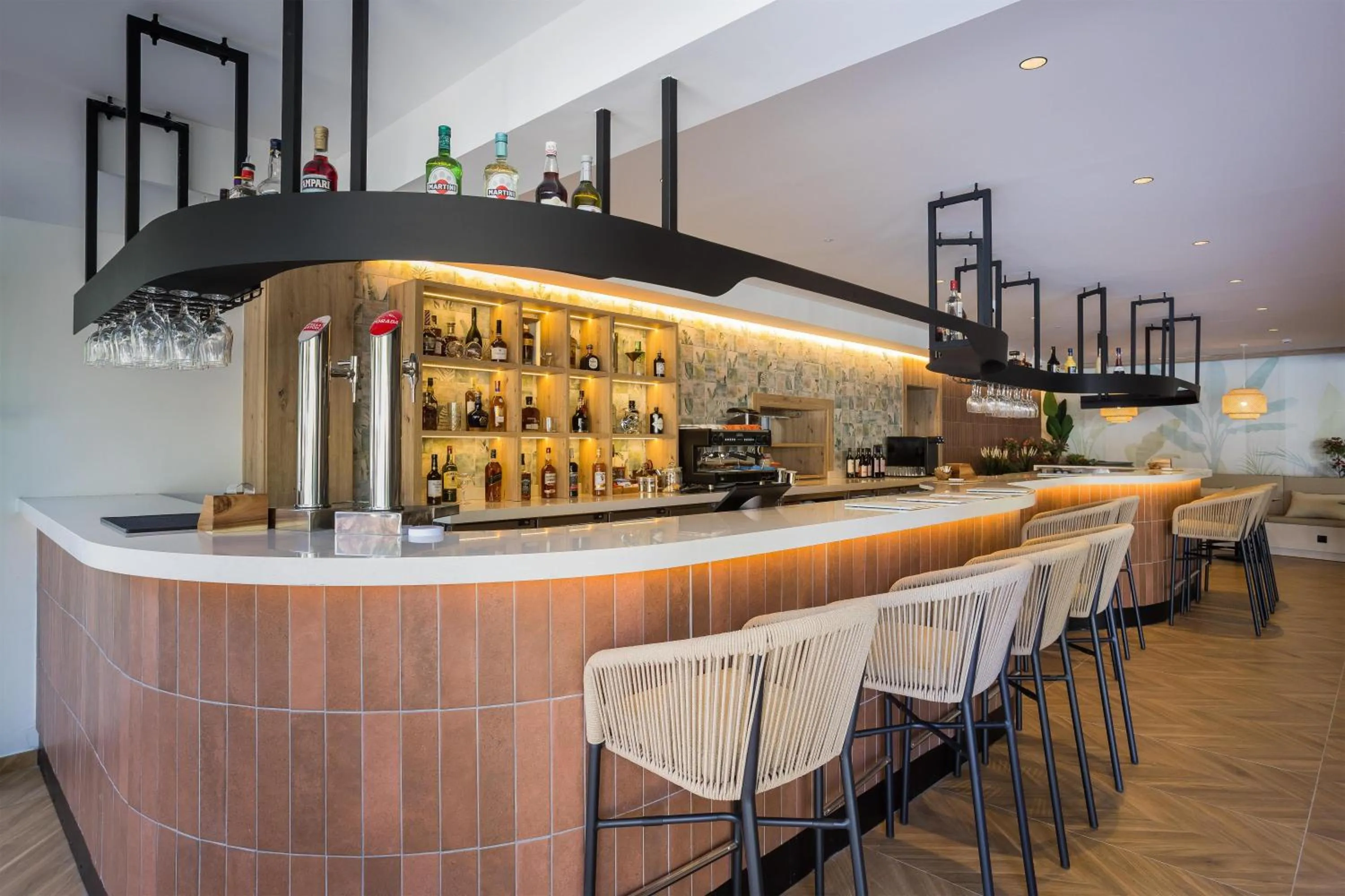 Restaurant/places to eat in Radisson Resort & Residences Tenerife - Adults Only