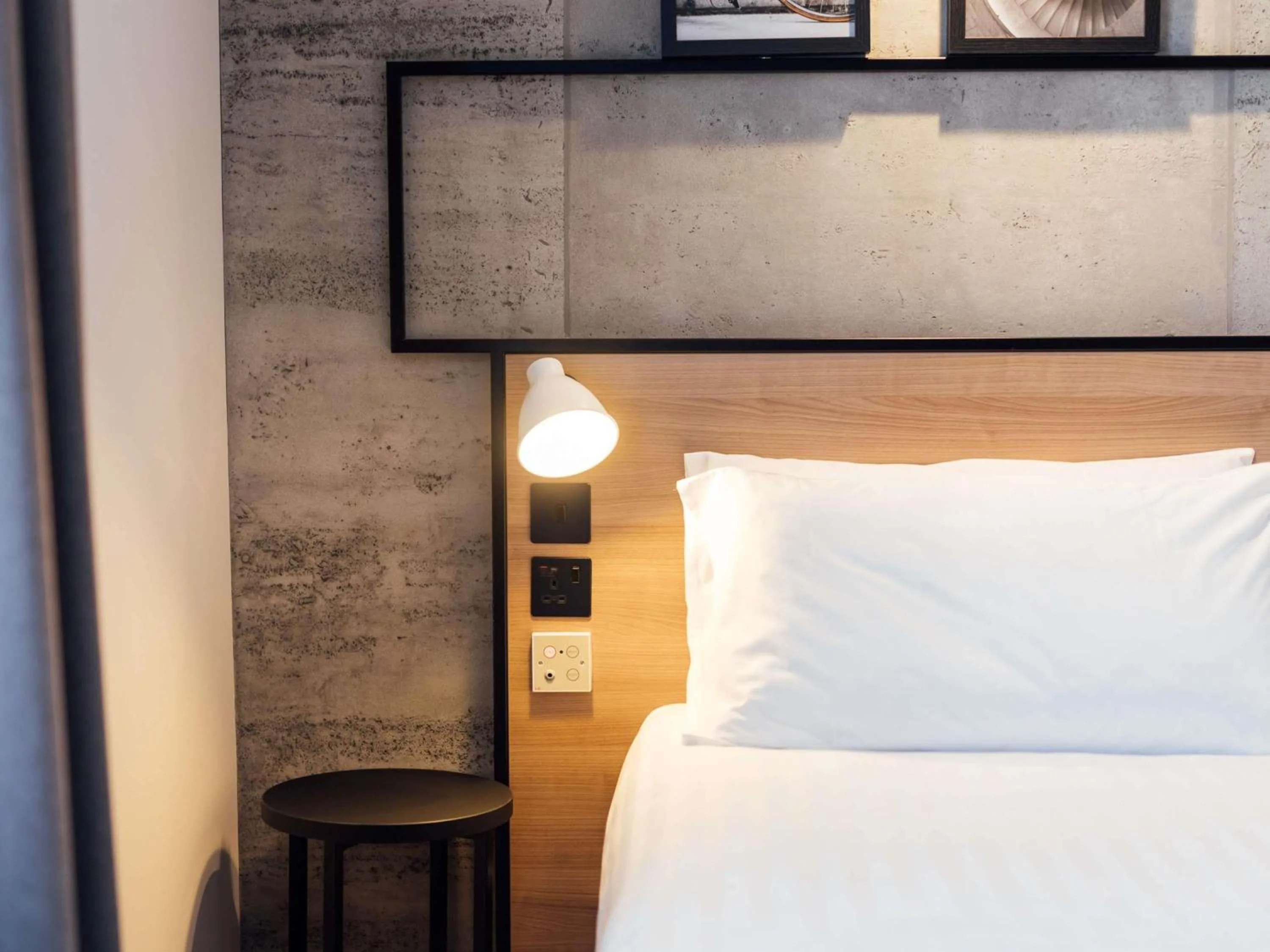 Bedroom, Bed in ibis Coleraine Riverside