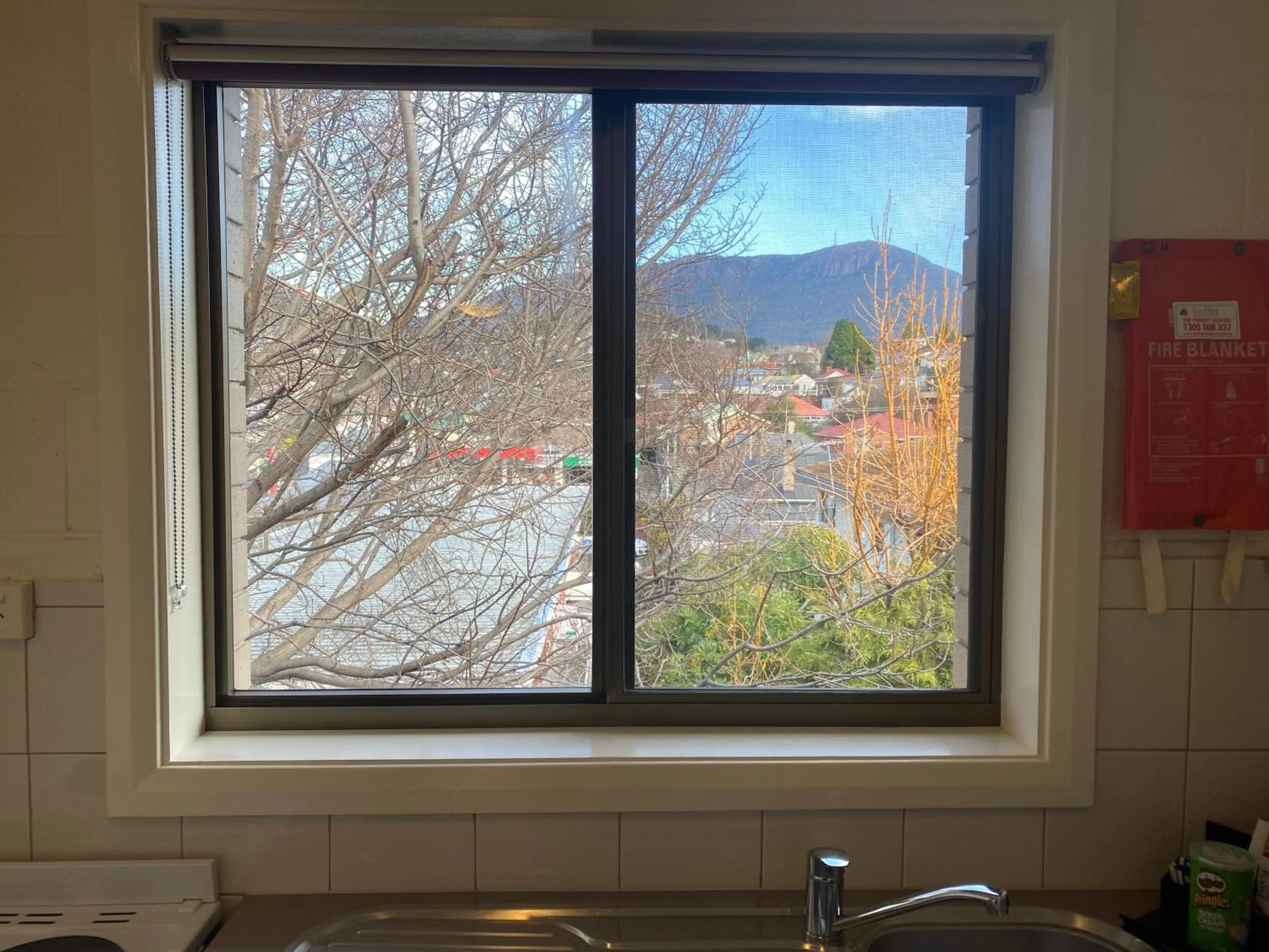 Kitchen or kitchenette in Grosvenor Court Apartments