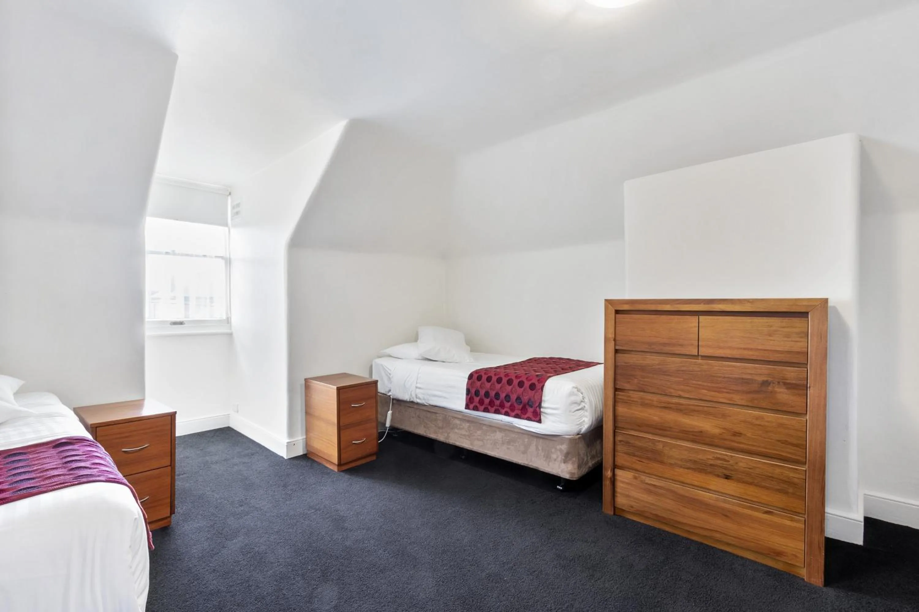 Bed in Grosvenor Court Apartments