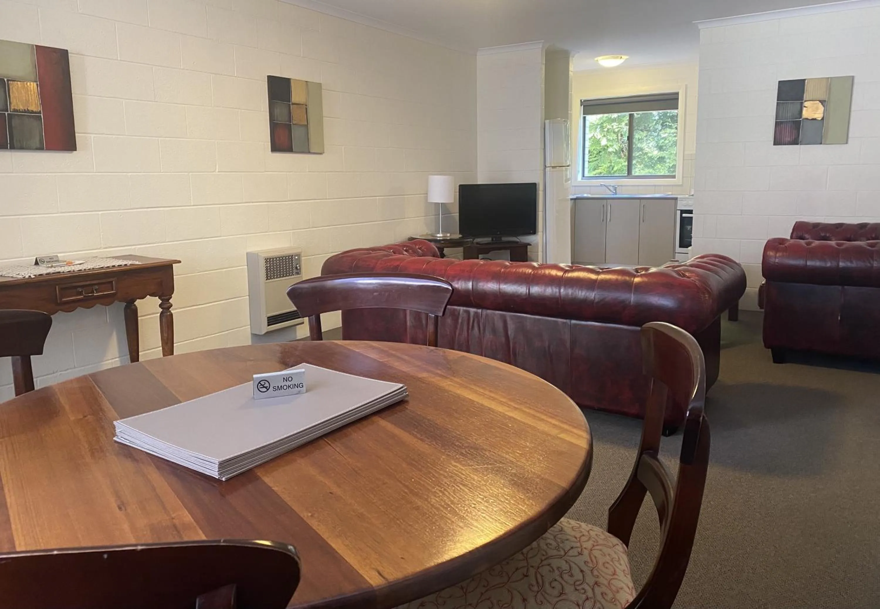 Living room in Grosvenor Court Apartments