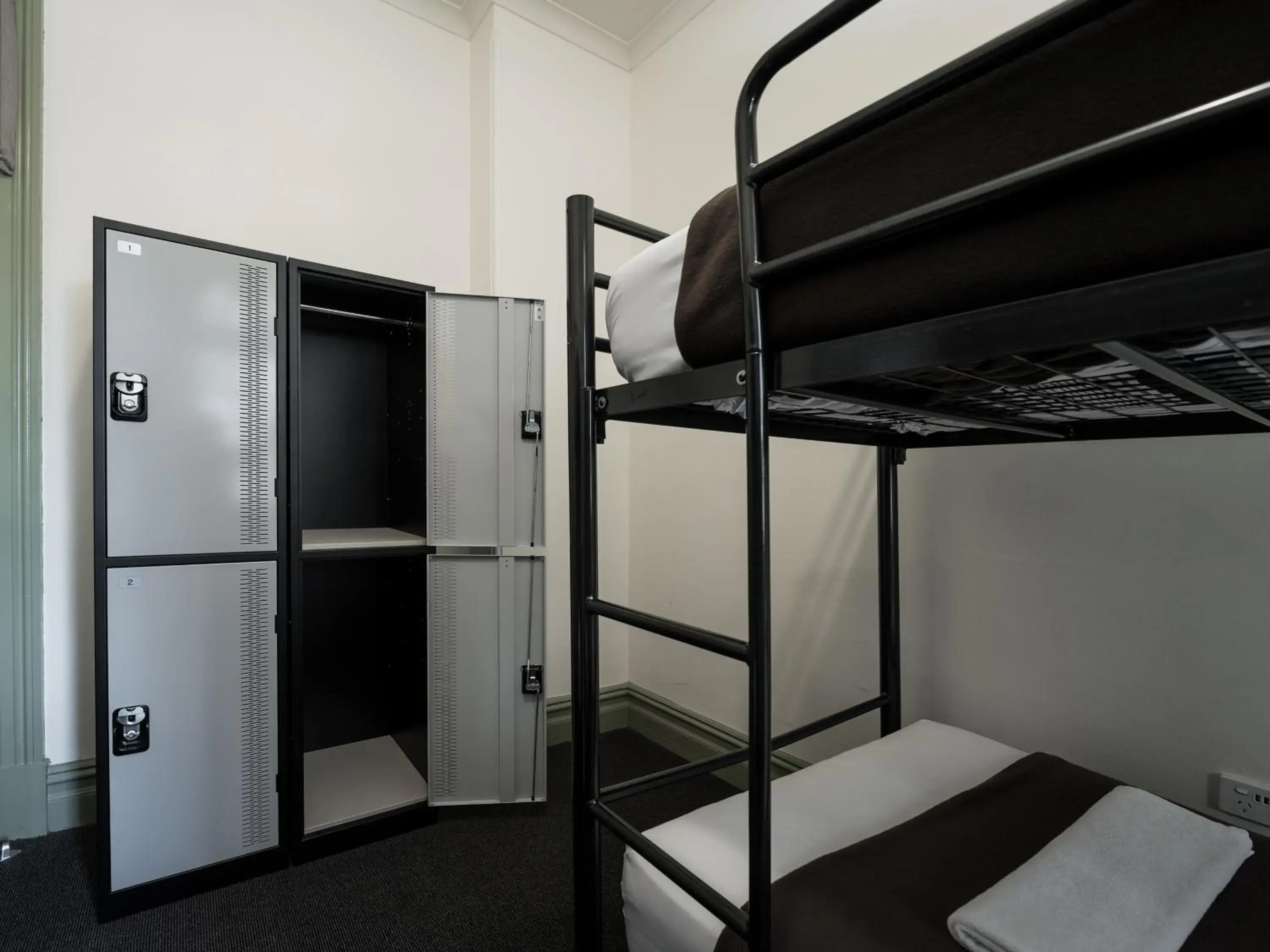 Bedroom, Bed in Sydney Central Inn Bedroom, Bed in Sydney Central Inn