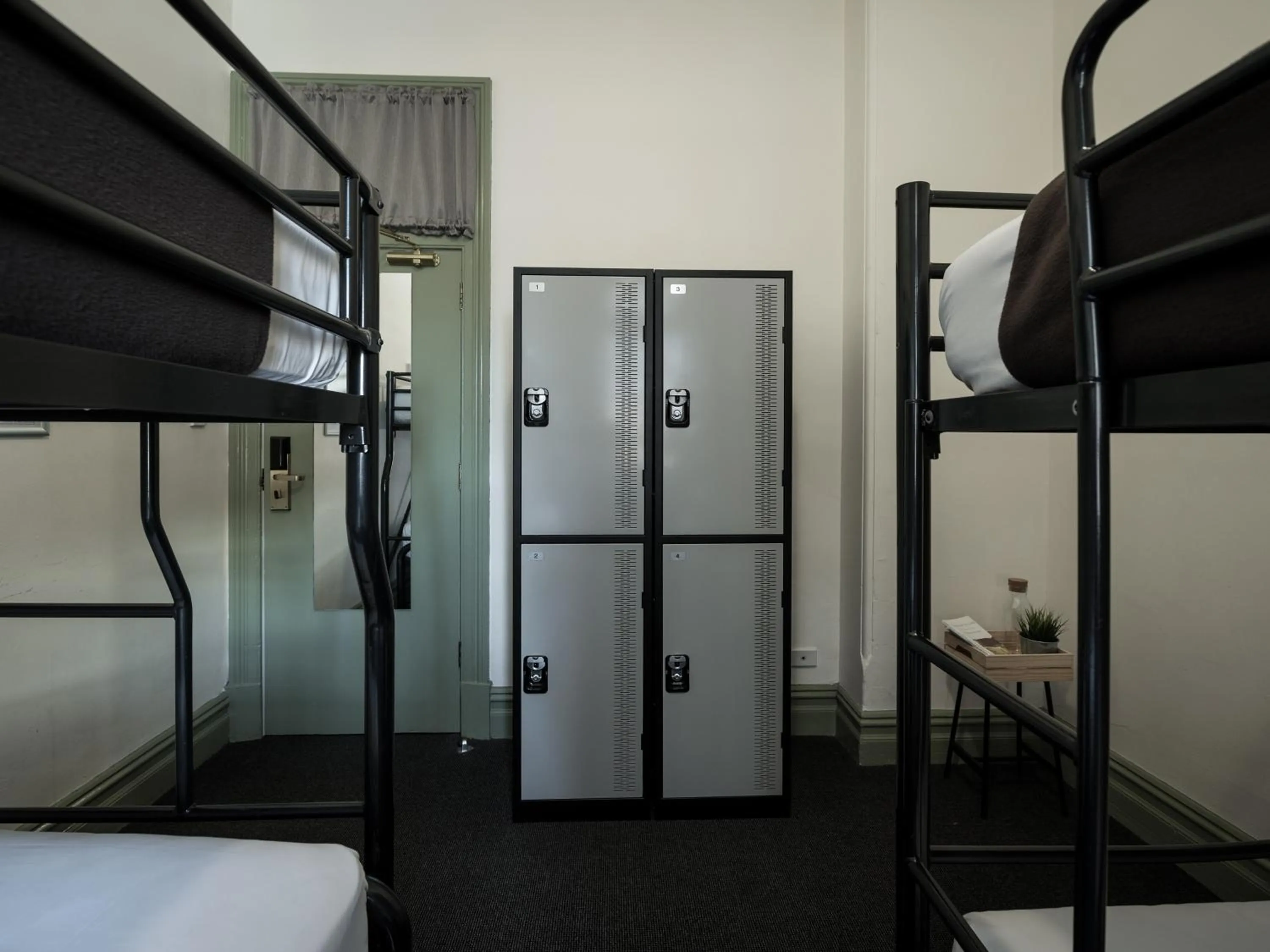 Bedroom, Bed in Sydney Central Inn