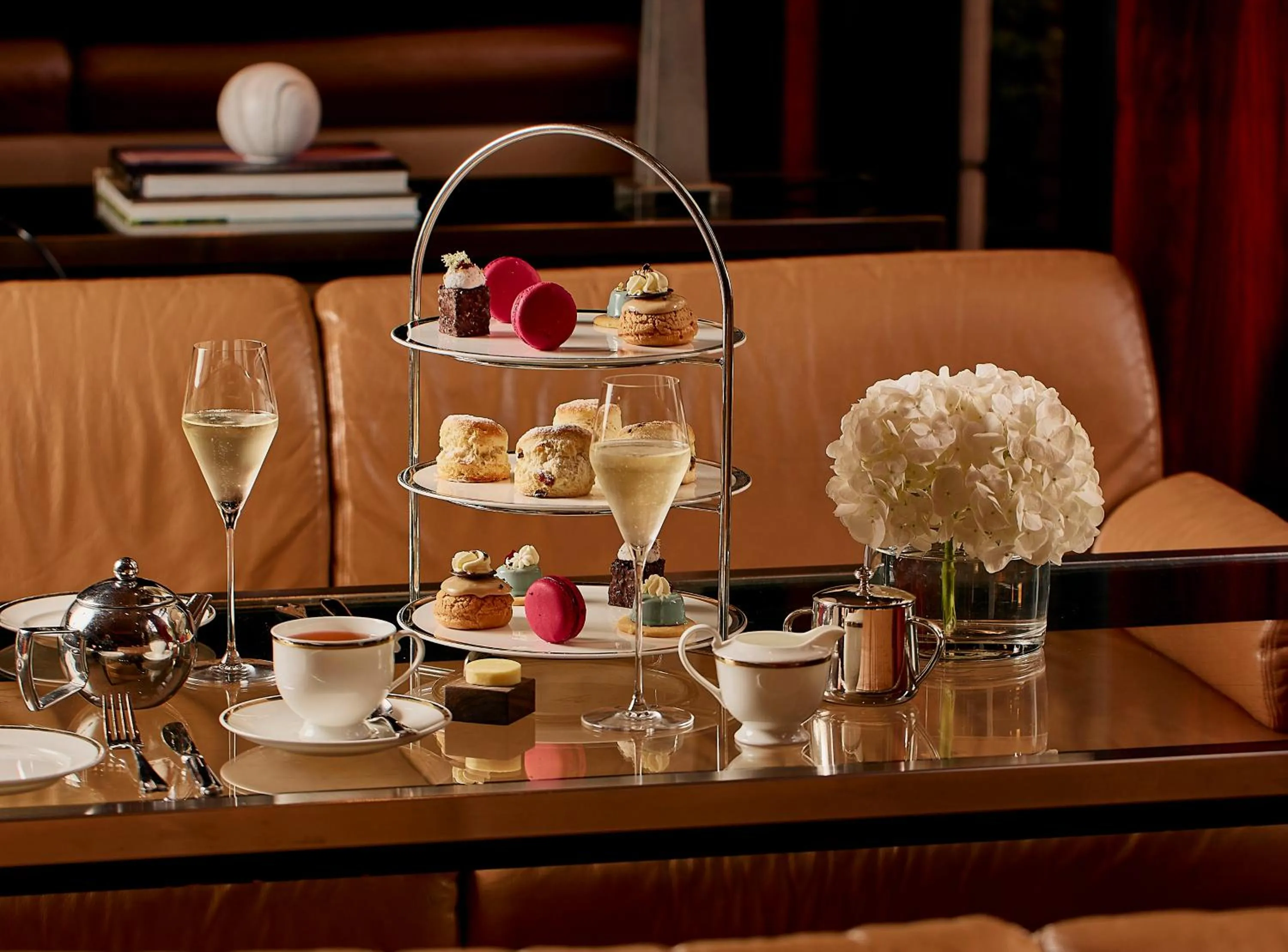 Lounge or bar in Park Hyatt Melbourne