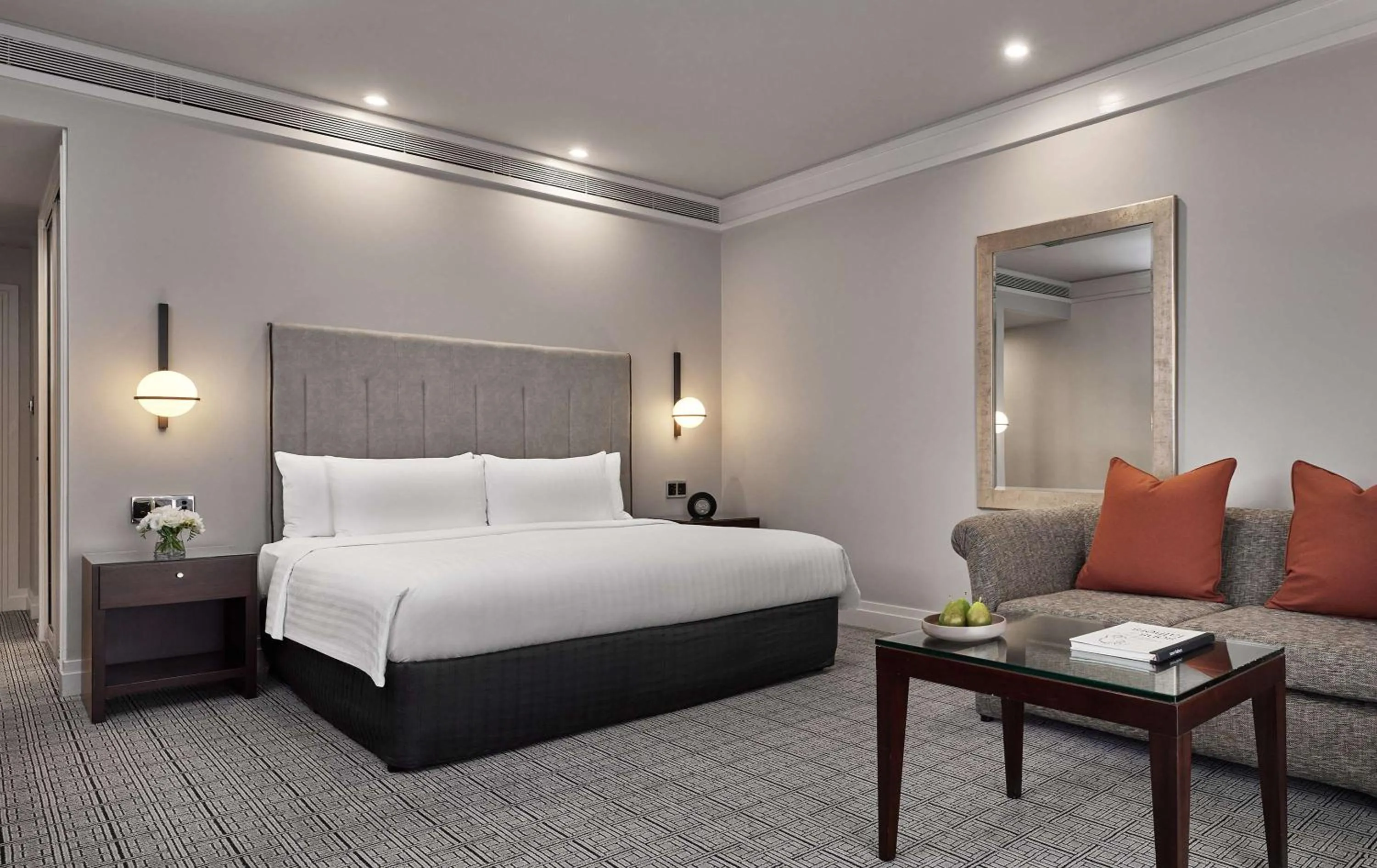 Bedroom, Bed in Hyatt Hotel Canberra - A Park Hyatt Hotel