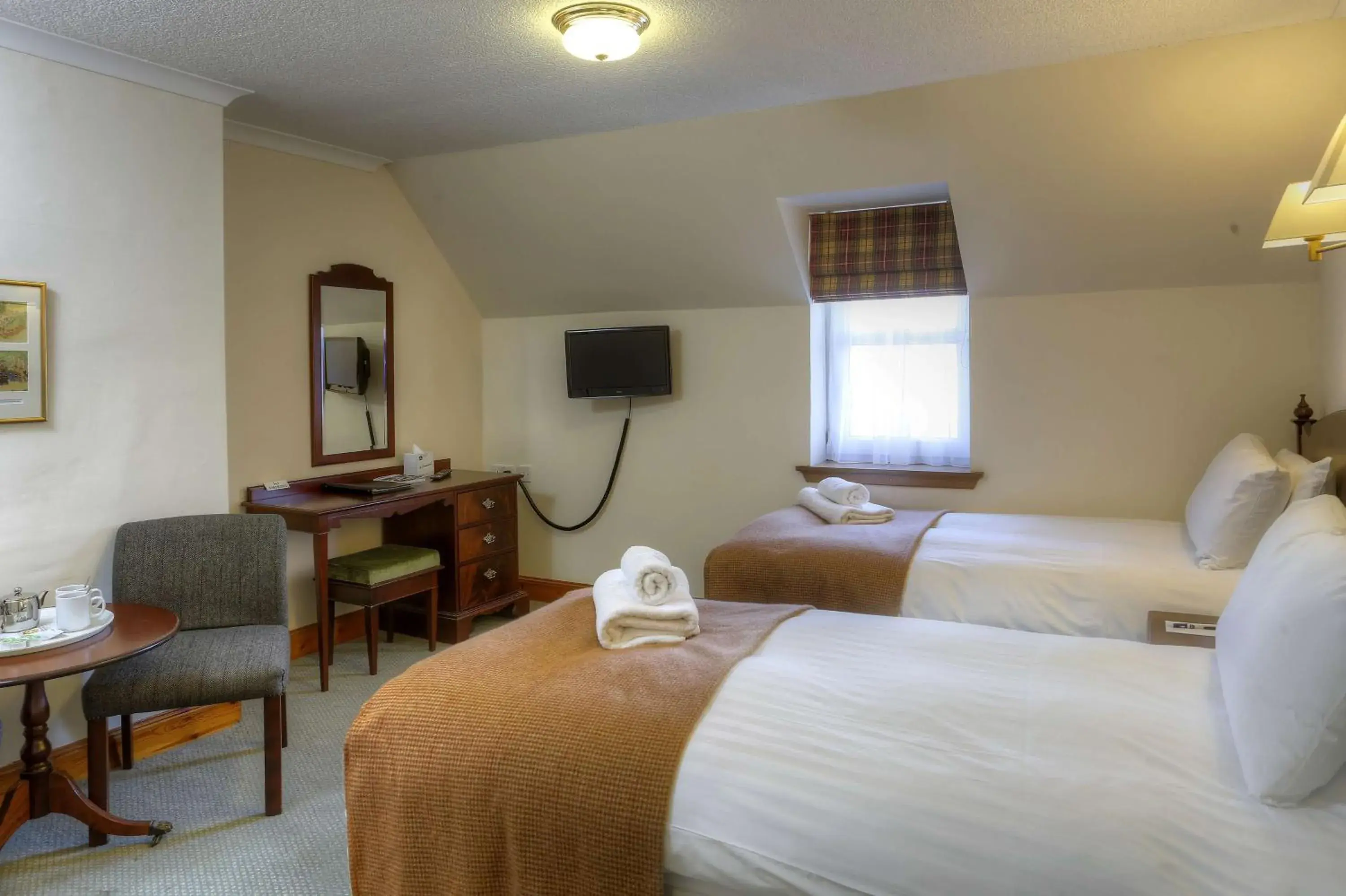 Photo of the whole room, Bed in BEST WESTERN The Crianlarich Hotel Photo of the whole room, Bed in BEST WESTERN The Crianlarich Hotel