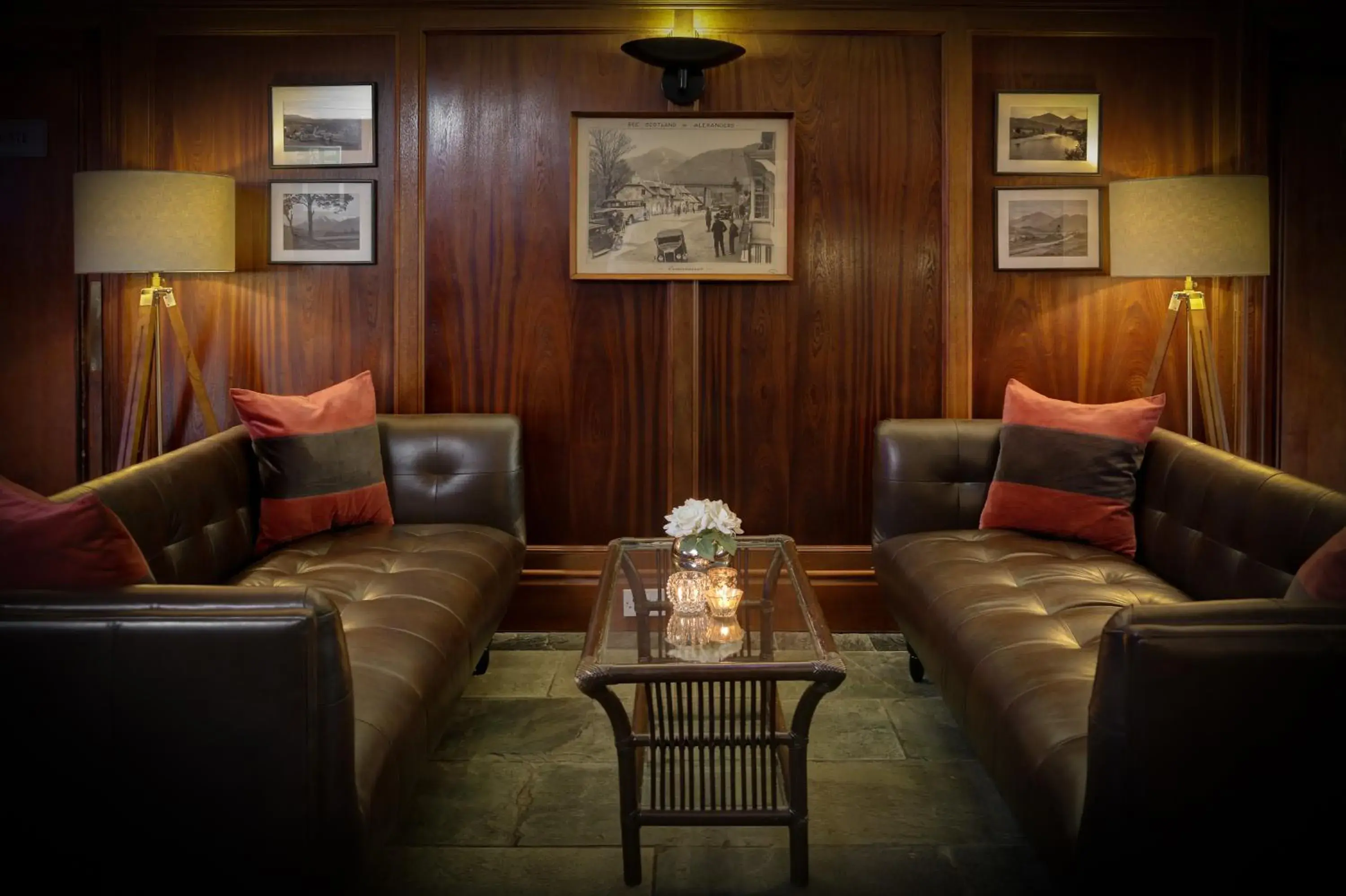 Lounge or bar in BEST WESTERN The Crianlarich Hotel Lounge or bar in BEST WESTERN The Crianlarich Hotel