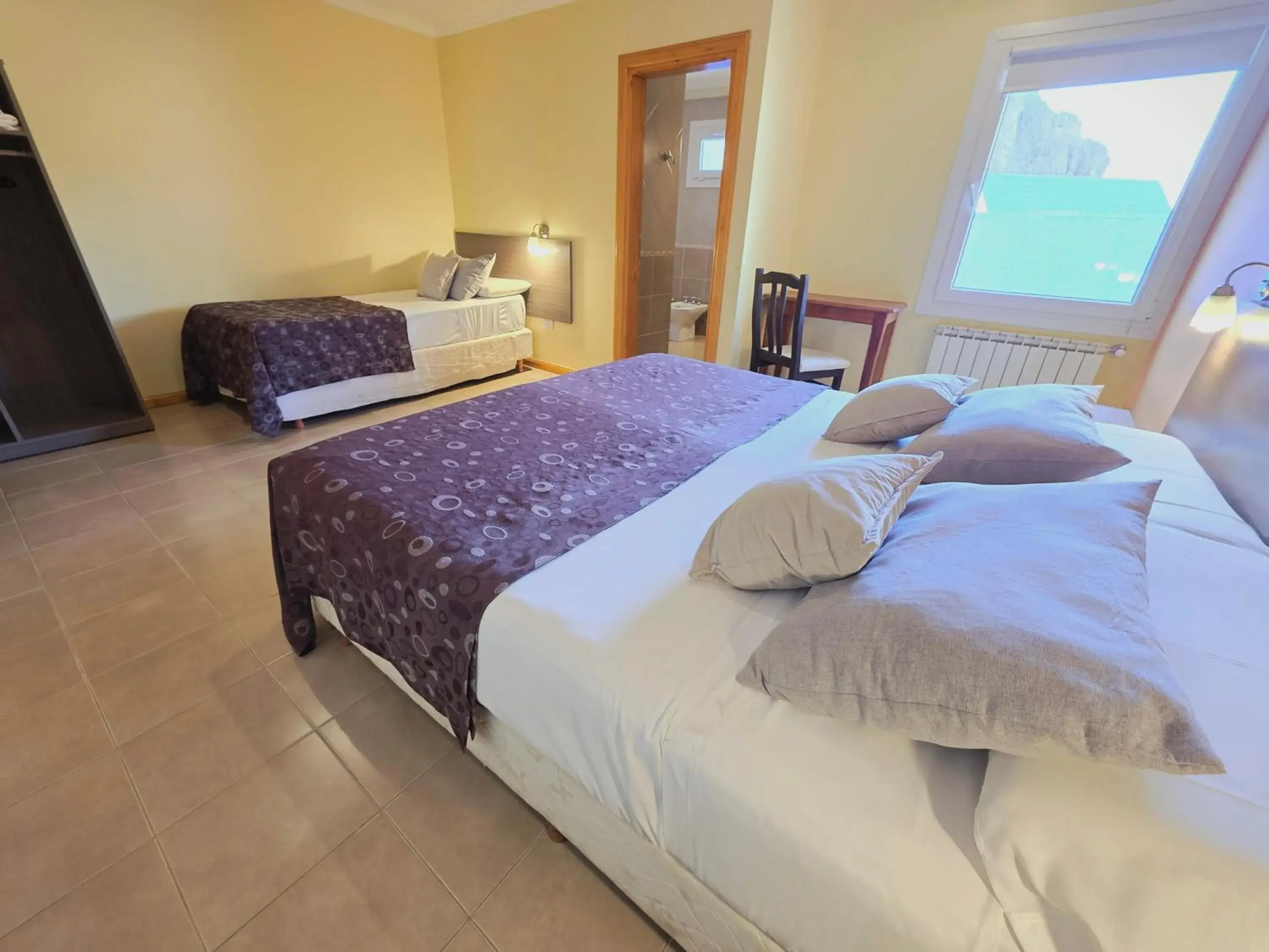 Triple Room in Hostería Vertical Lodge Triple Room in Hostería Vertical Lodge