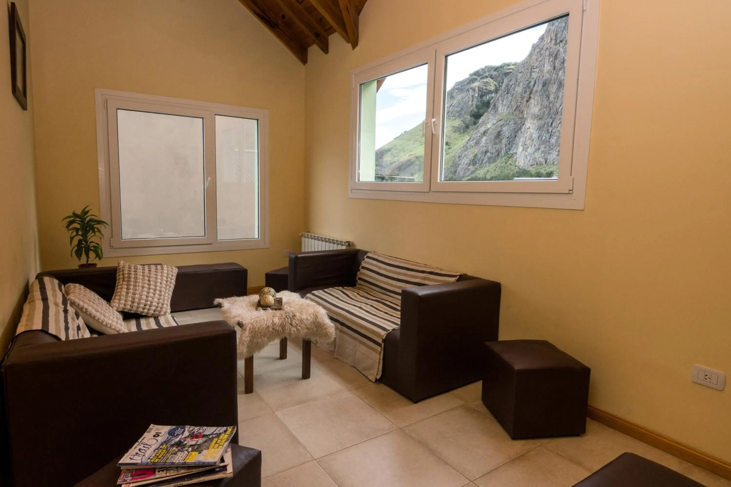 Living room in Hostería Vertical Lodge