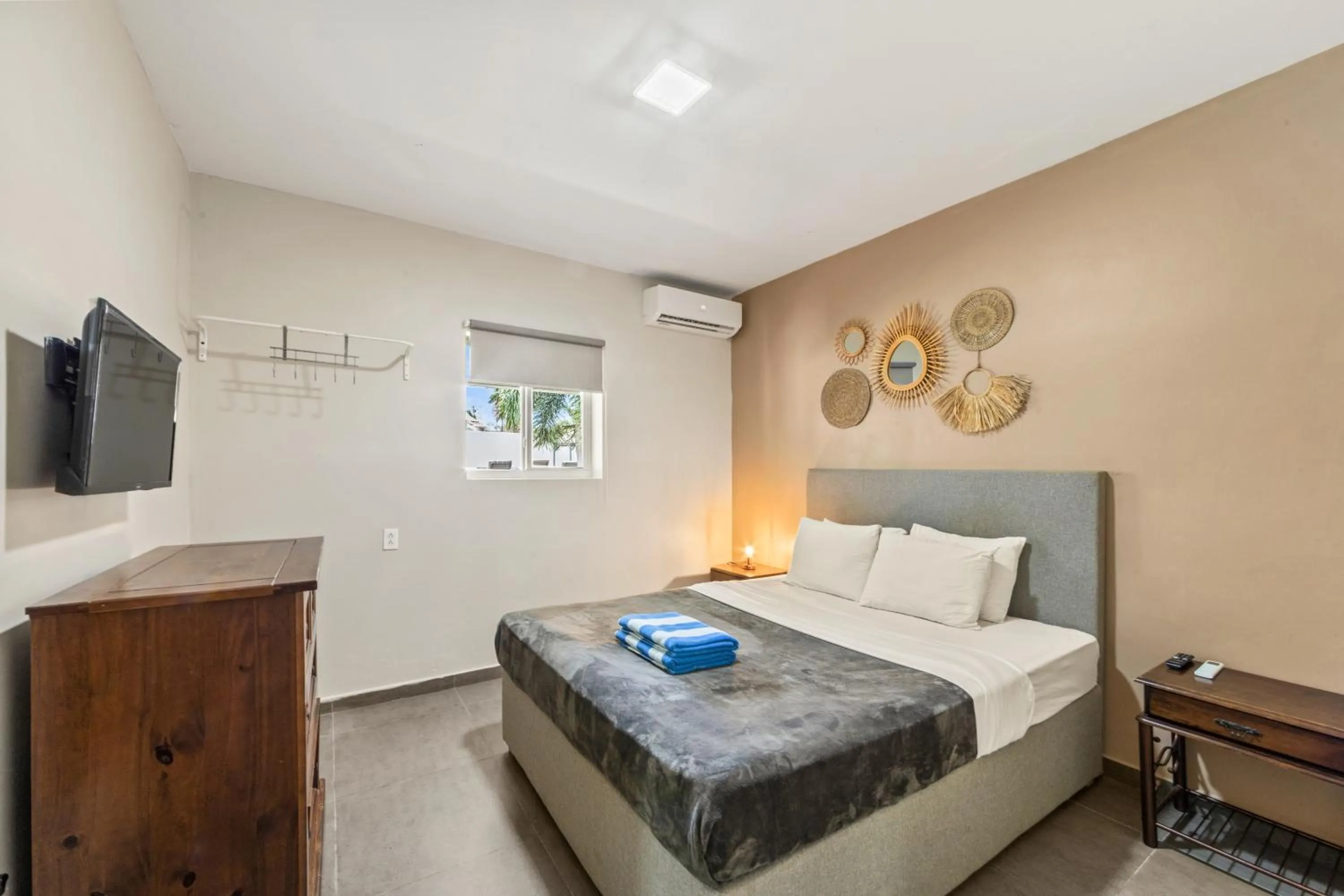 Bed in Curadise Living