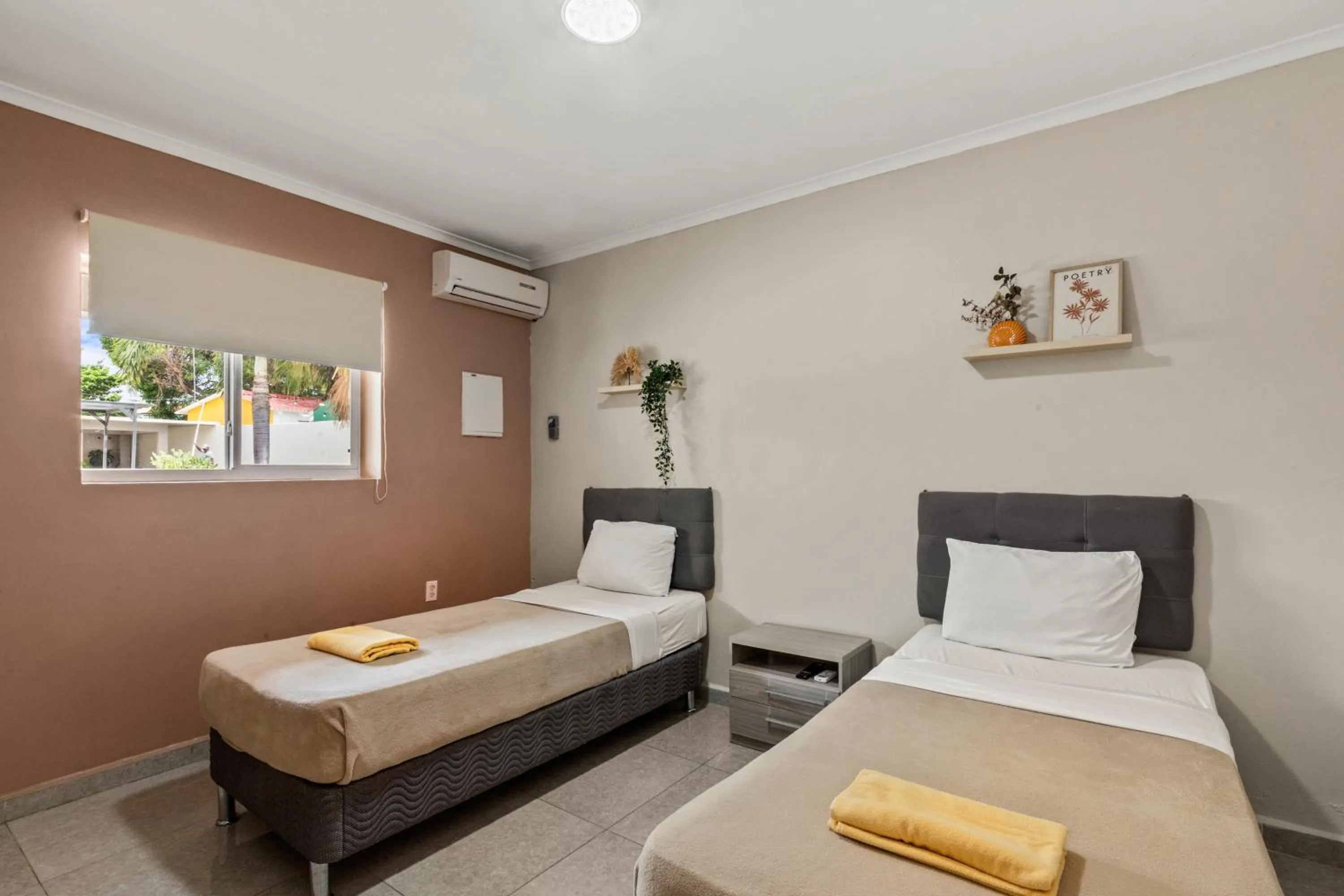 Bed in Curadise Living