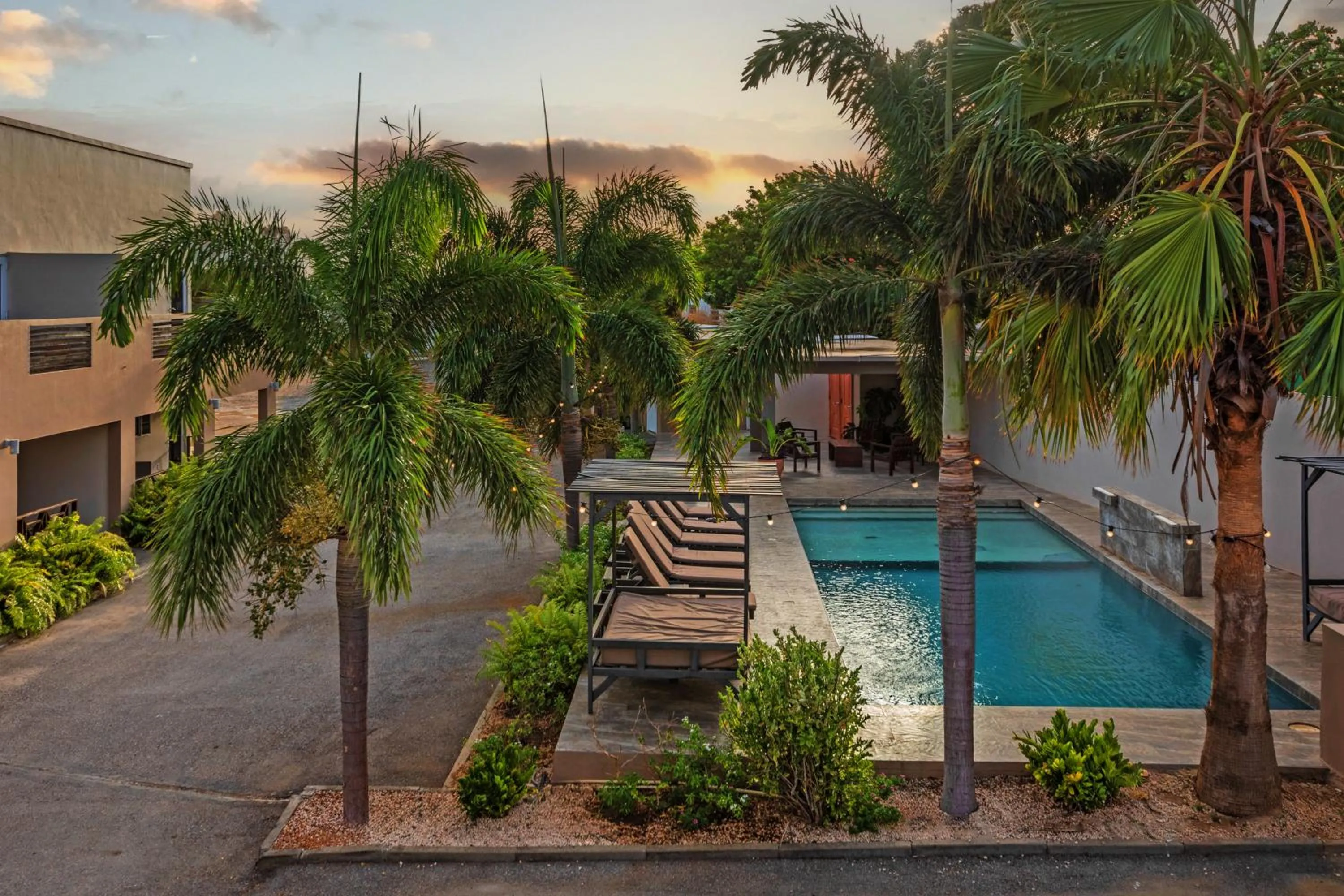 Swimming pool in Curadise Living