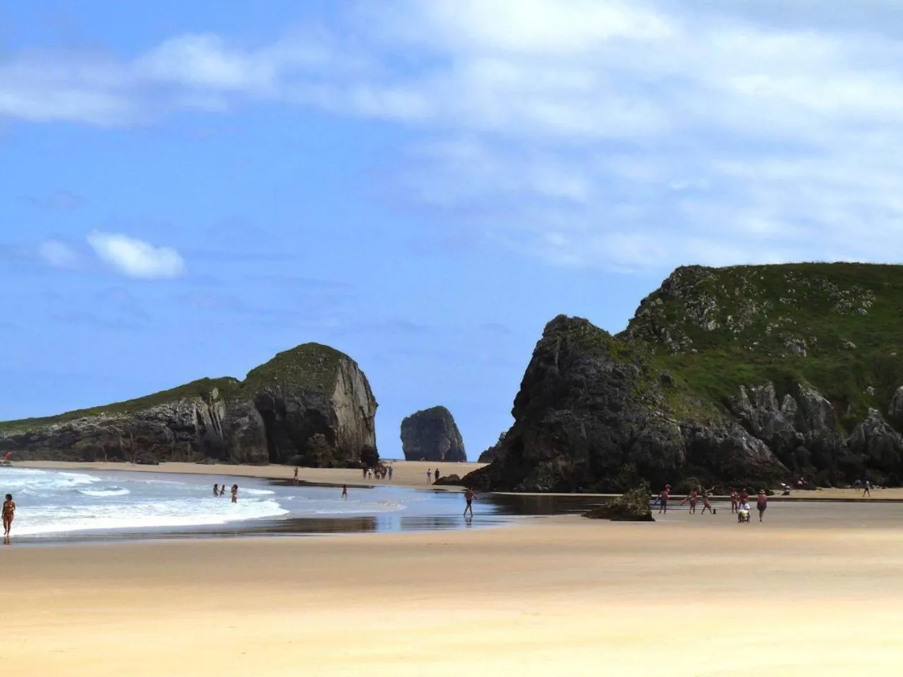 Beach in Albergue La Casona Del Peregrino