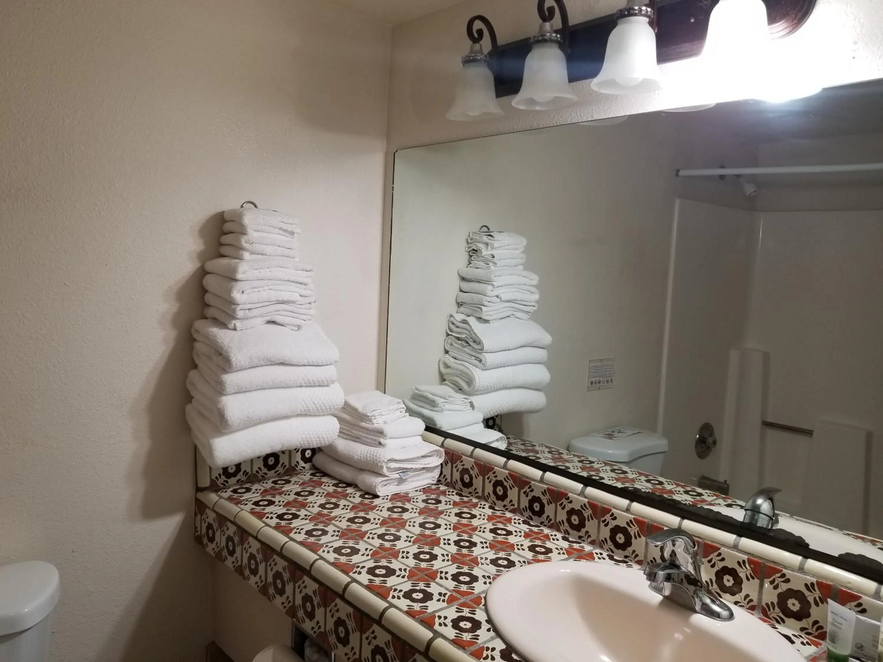 Bathroom in Beaver Creek Inn