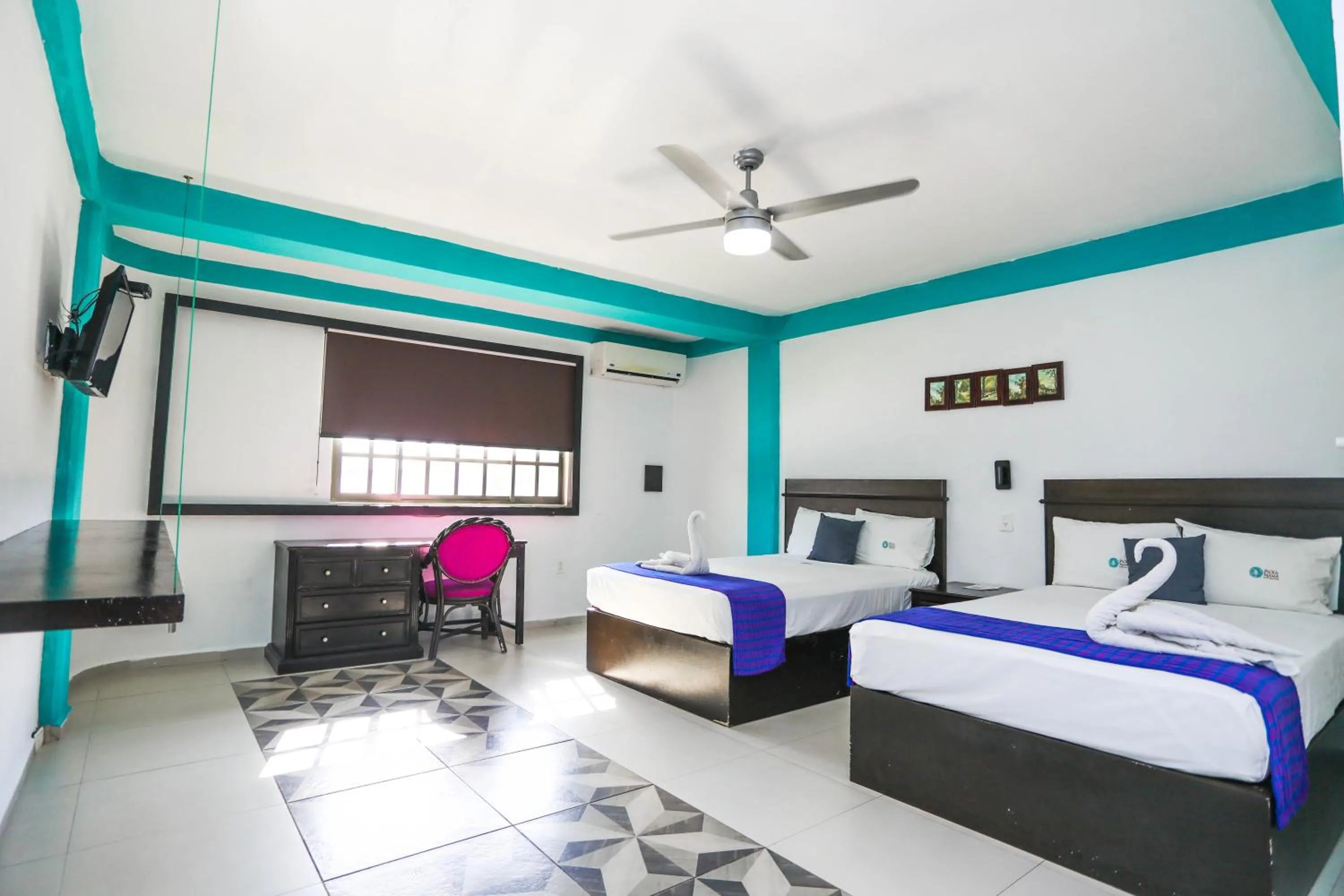 Photo of the whole room, Bed in Pa´Xa Mama Hotel Boutique