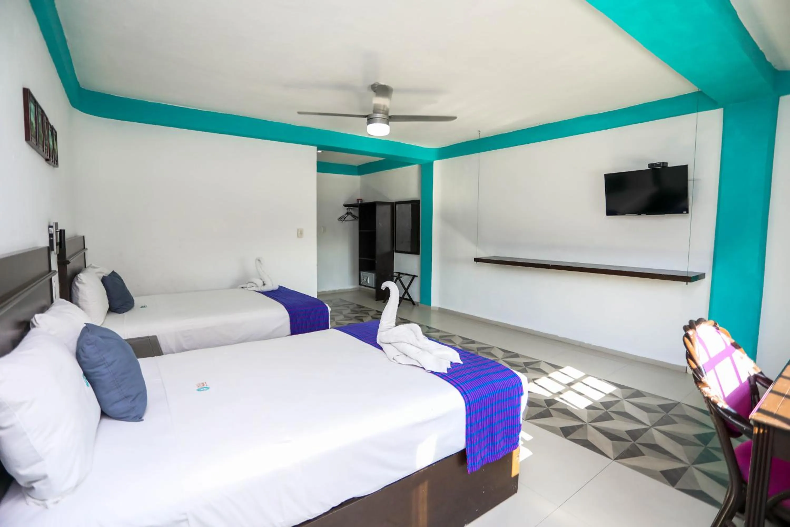 Photo of the whole room, Bed in Pa´Xa Mama Hotel Boutique