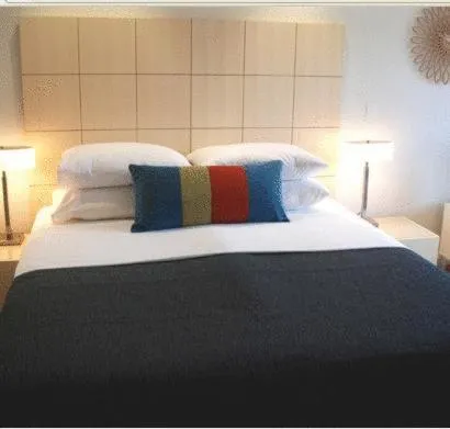 Bed in Broadwater Mariner Resort