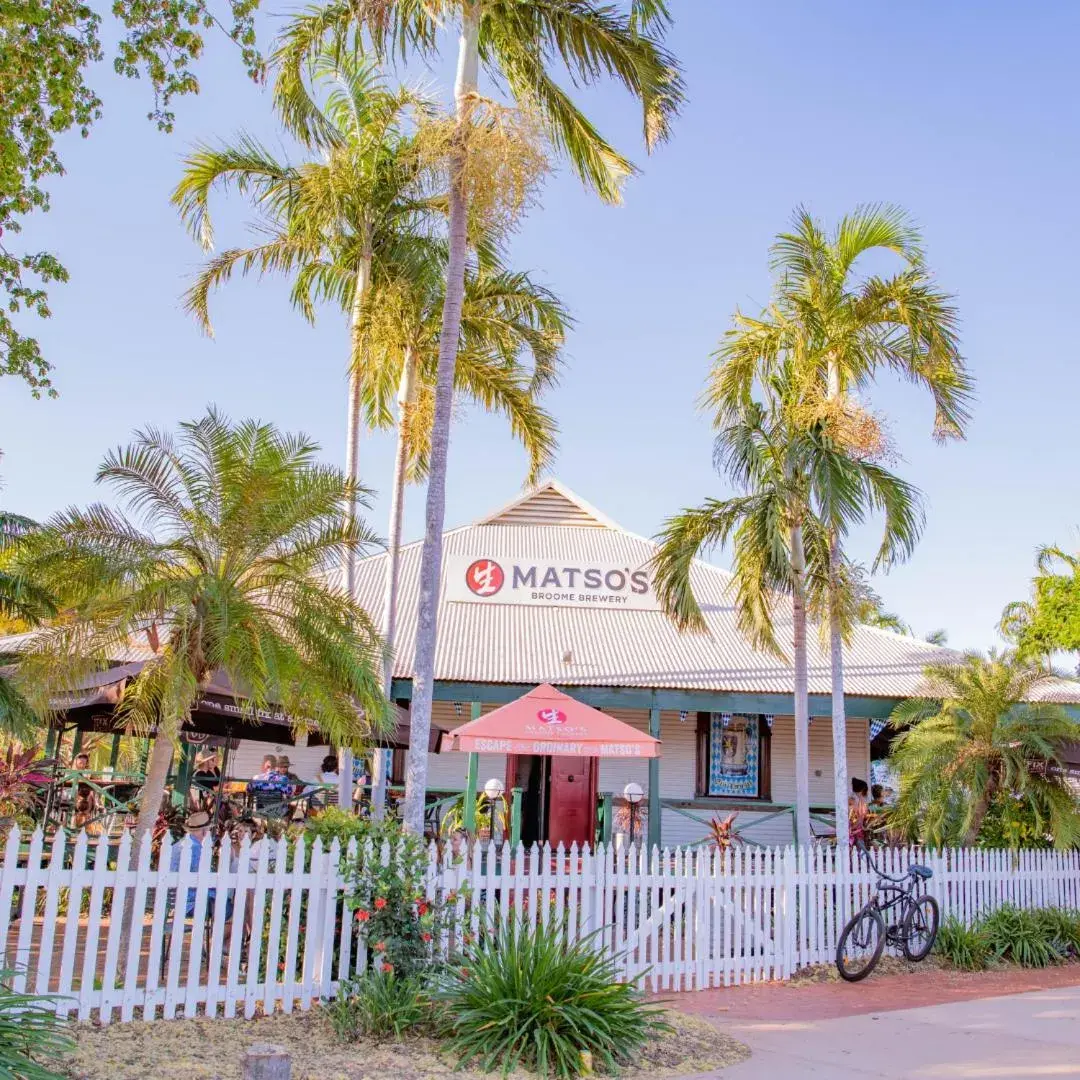 Restaurant/places to eat in Moonlight Bay Suites Restaurant/places to eat in Moonlight Bay Suites