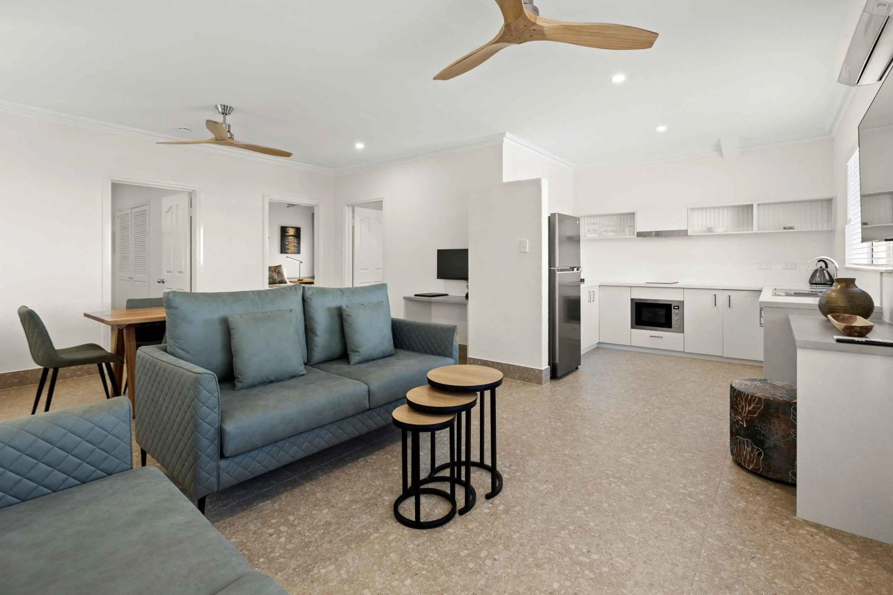 Living room in Moonlight Bay Suites