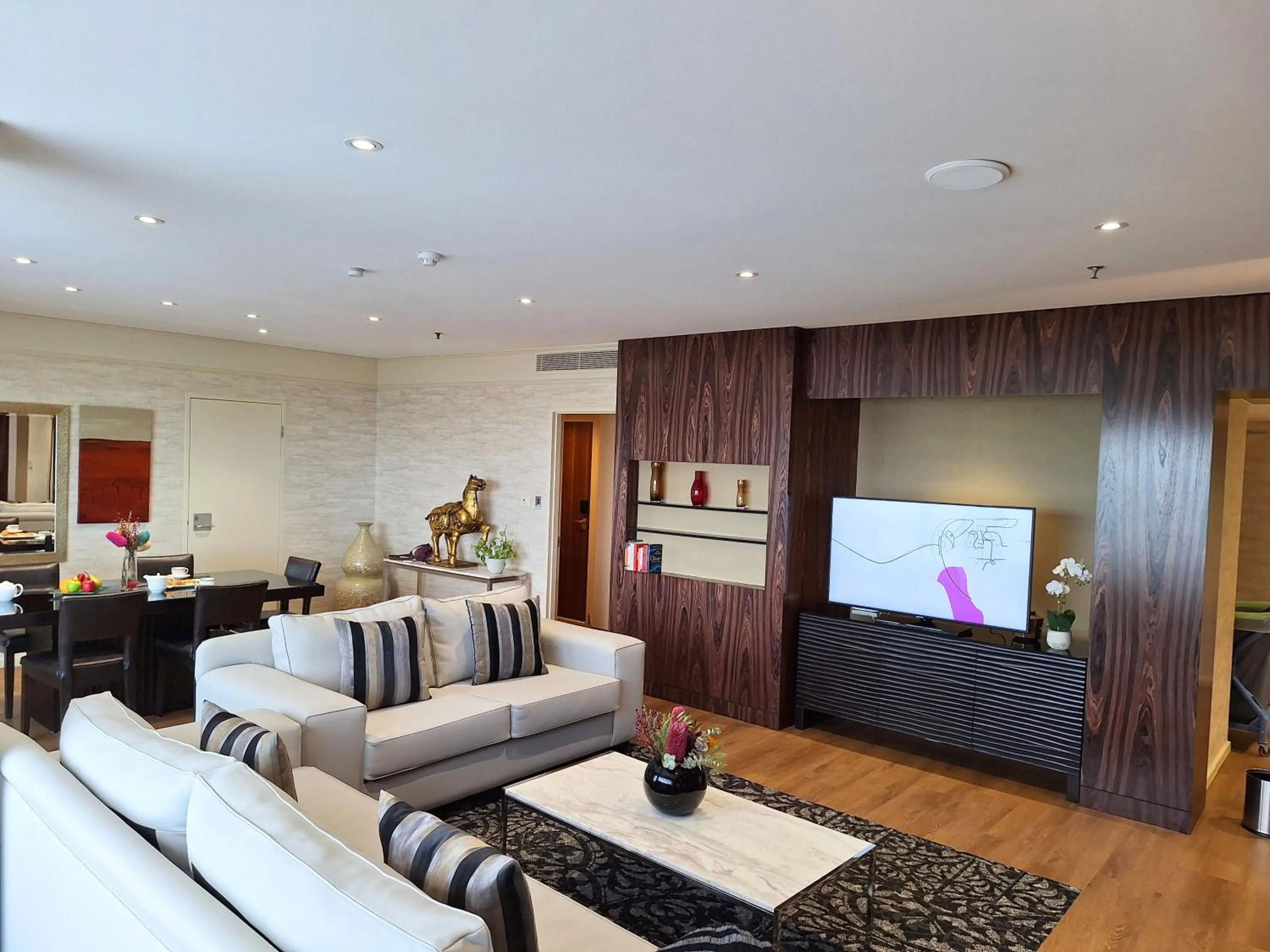 Communal lounge/ TV room in Hyatt Regency Perth