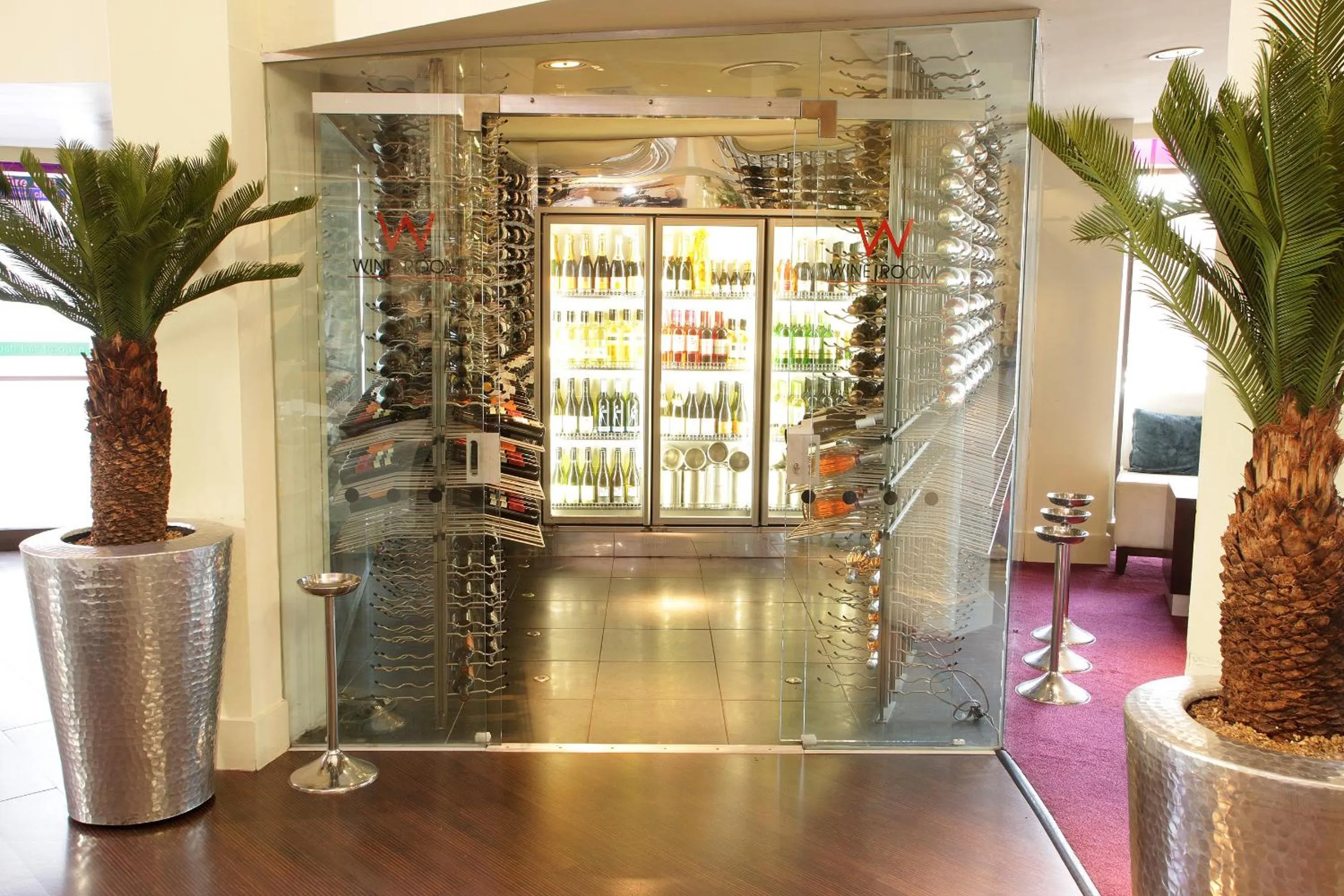 Restaurant/places to eat in Waterfoot Hotel