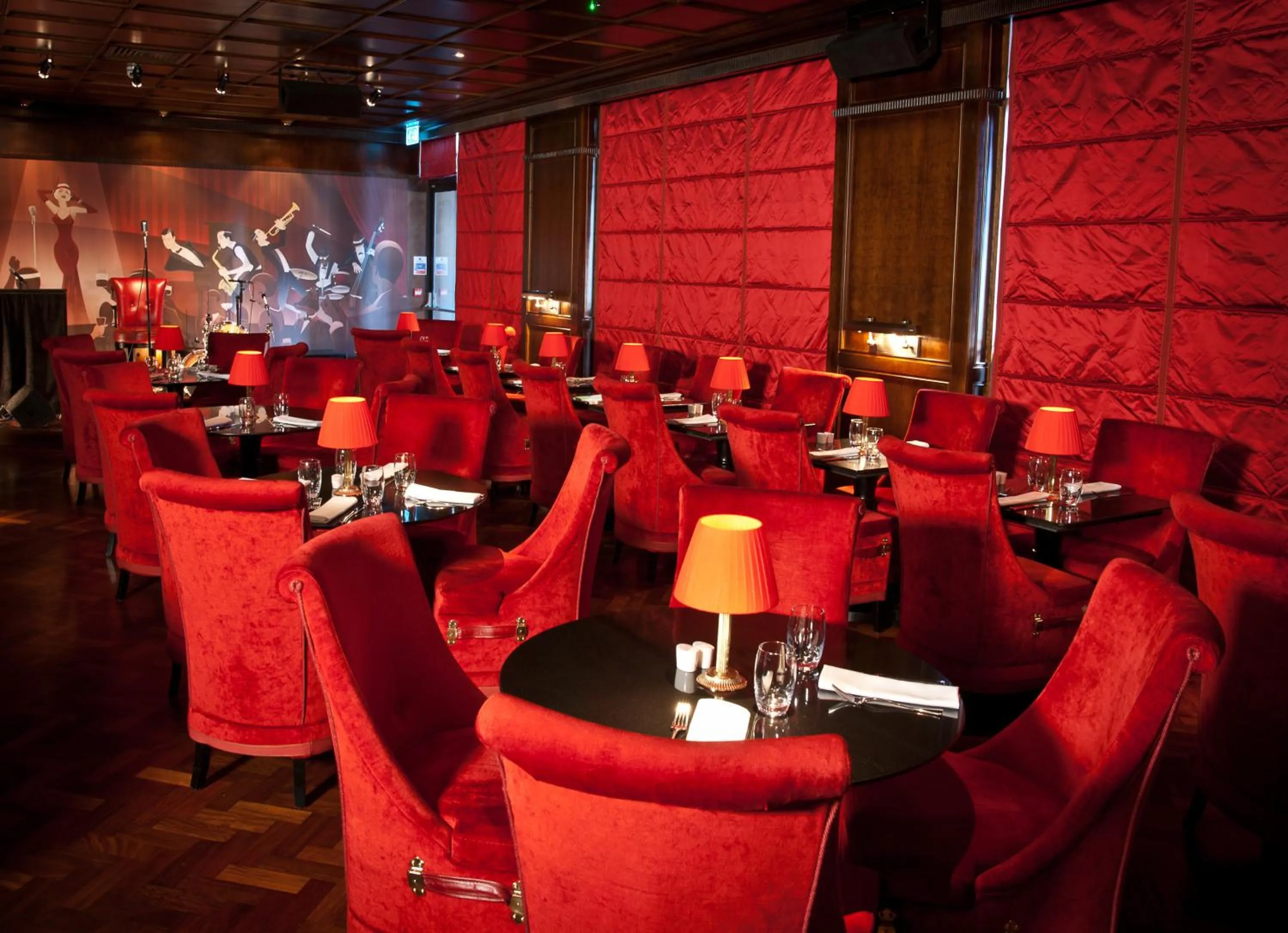 Nightclub / DJ in The Merchant Hotel