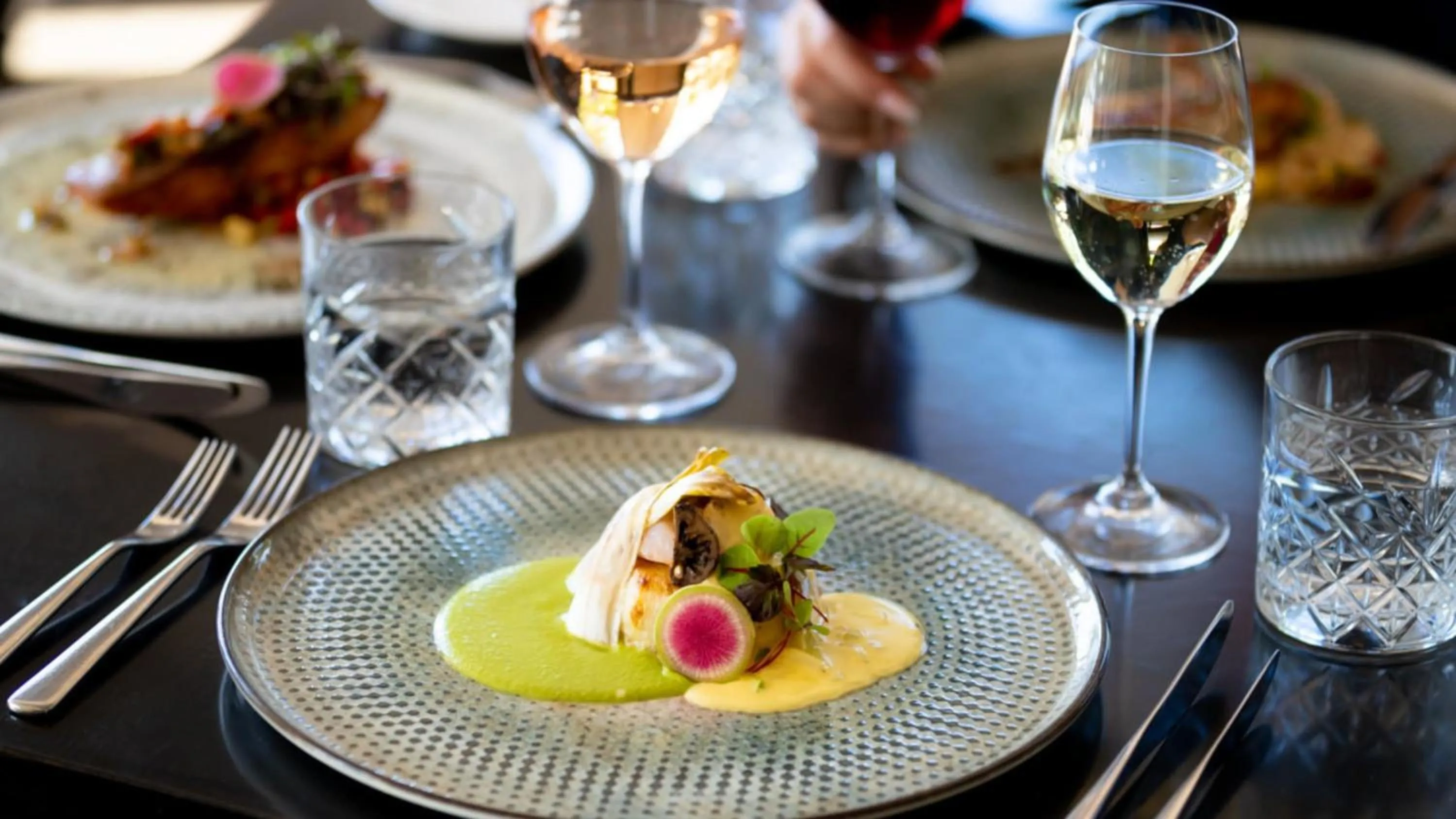 Restaurant/places to eat in InterContinental Sanctuary Cove Resort by IHG