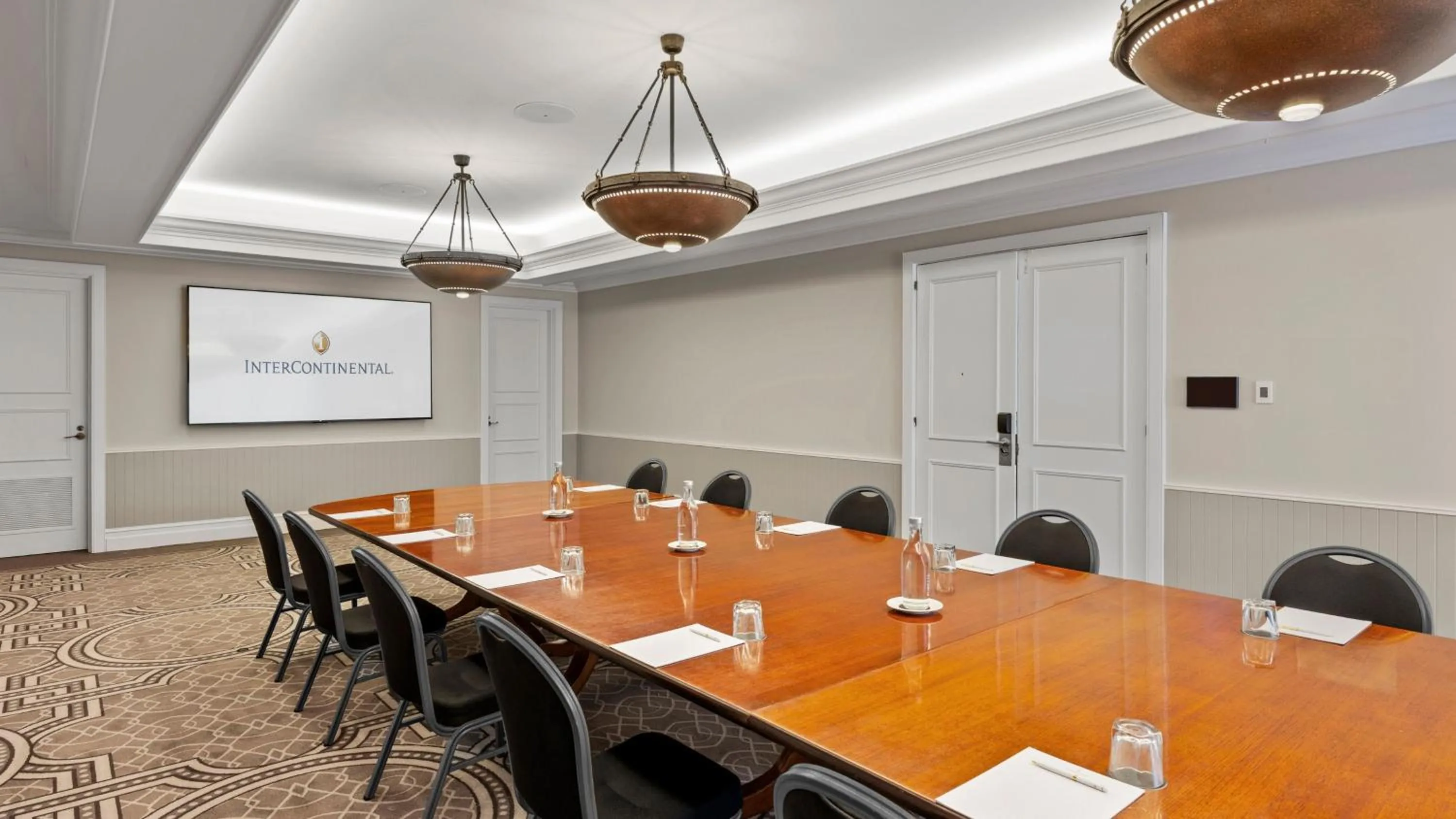 Meeting/conference room in InterContinental Sanctuary Cove Resort by IHG