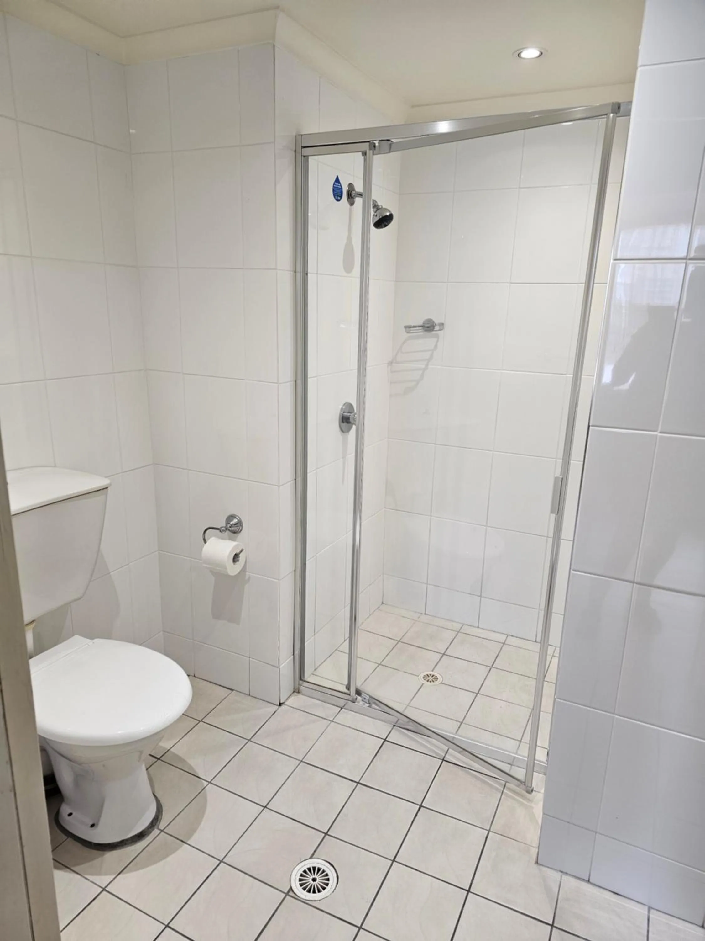 Shower in Centrepoint Resort