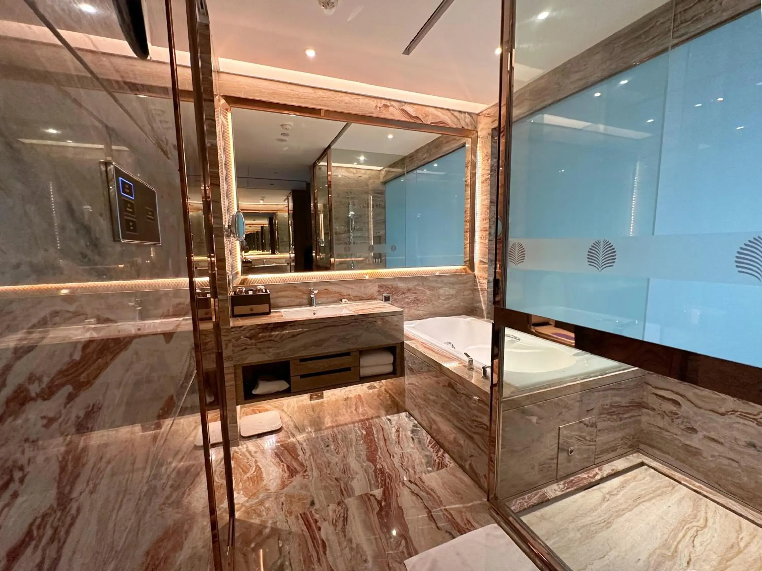 Bathroom in Vaperse Hotel Guangzhou Zhujiang New Town Bathroom in Vaperse Hotel Guangzhou Zhujiang New Town