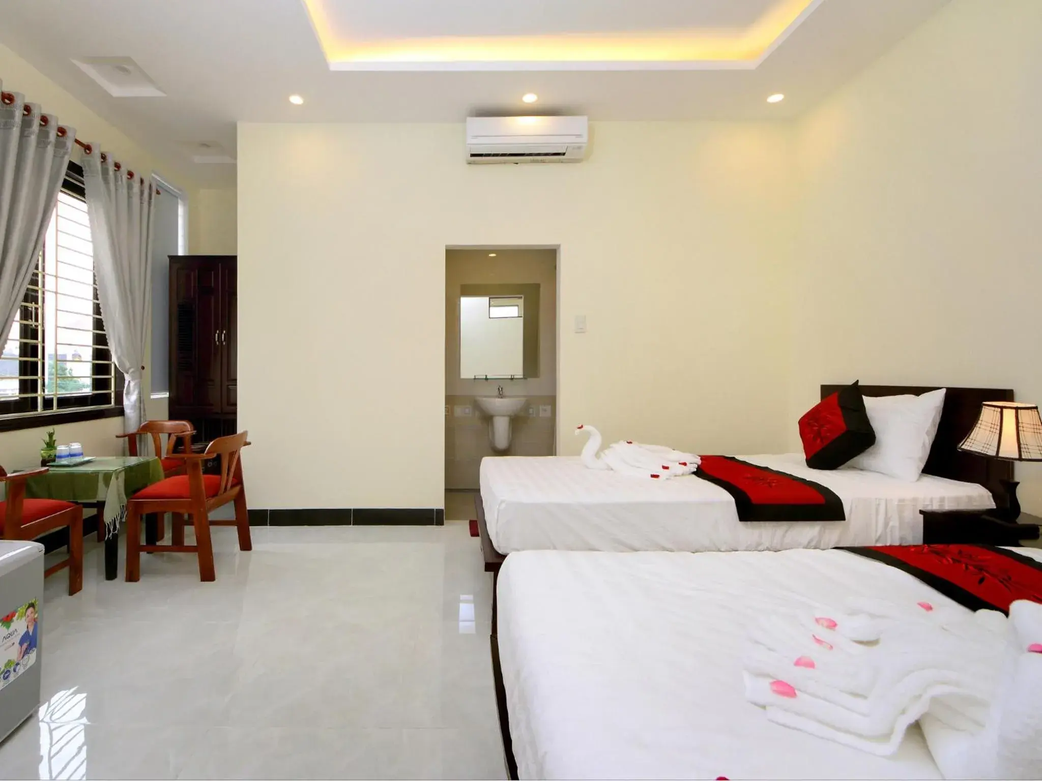 Photo of the whole room, Bed in Fireworks Homestay Photo of the whole room, Bed in Fireworks Homestay