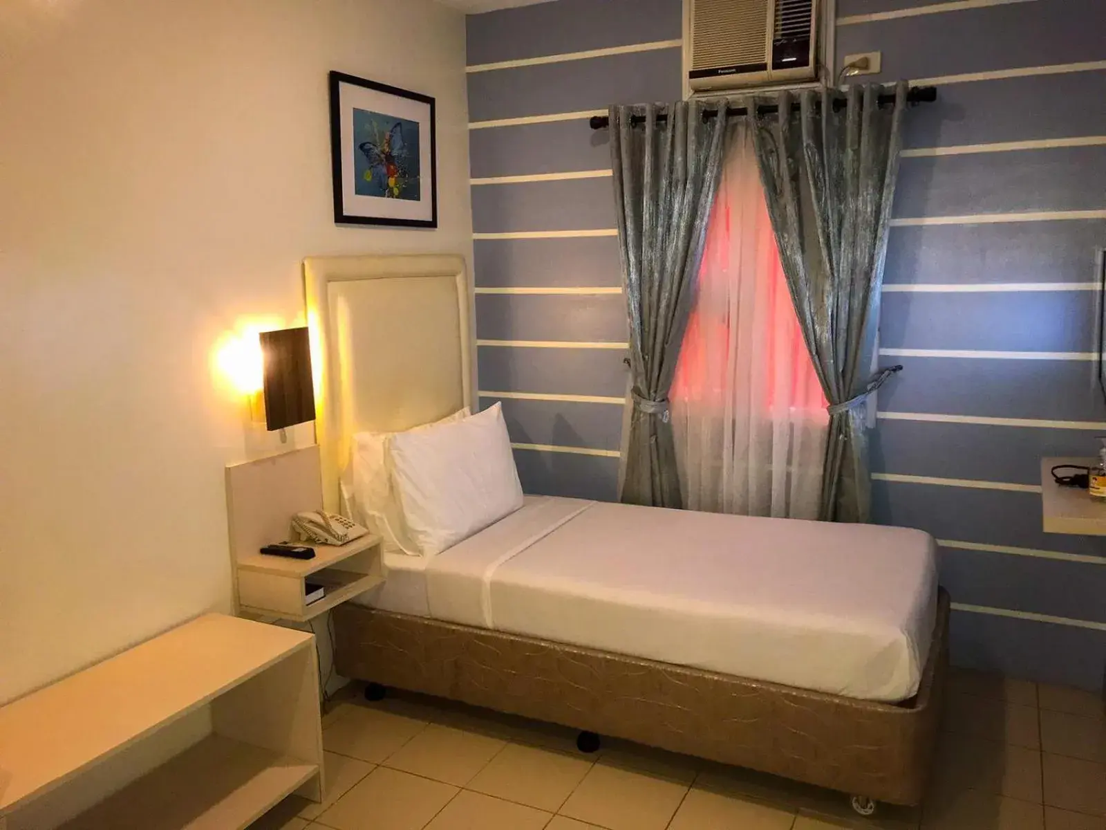 Bed in Cebu Uncle Toms Cabin Hotel powered by Cocotel Bed in Cebu Uncle Toms Cabin Hotel powered by Cocotel