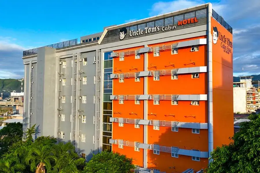 Property building in Cebu Uncle Toms Cabin Hotel powered by Cocotel Property building in Cebu Uncle Toms Cabin Hotel powered by Cocotel