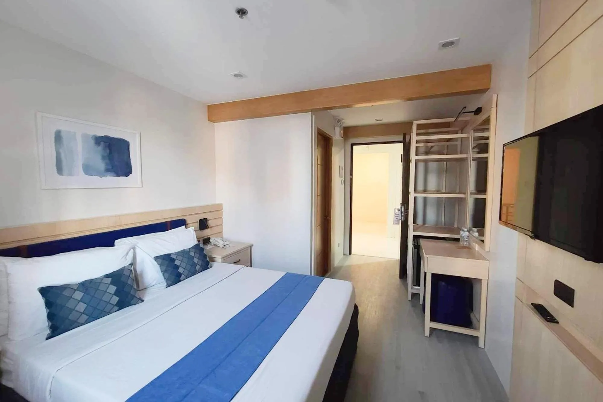 Bed in Cebu Uncle Toms Cabin Hotel powered by Cocotel