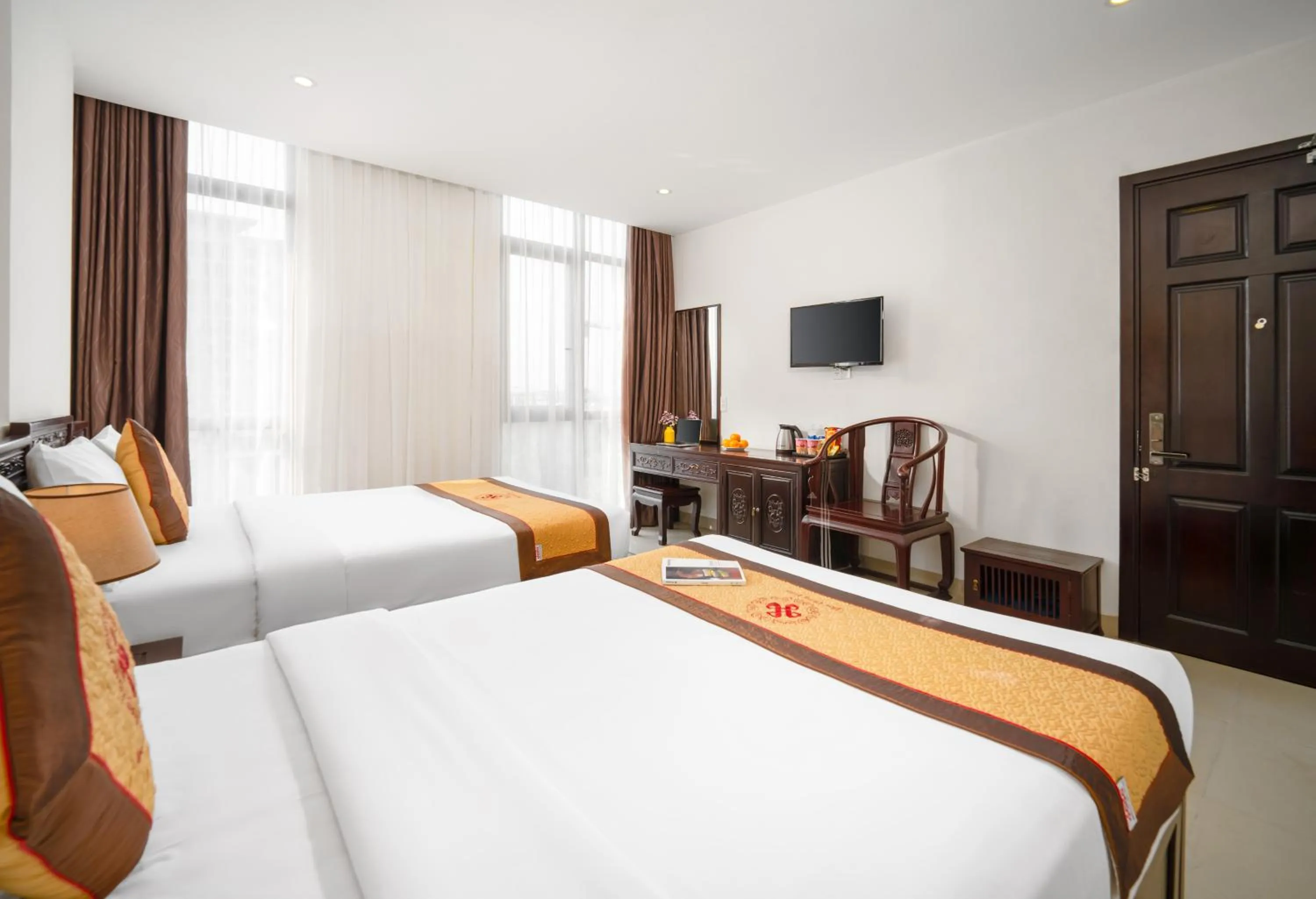Bed in Hoa Phong Airport Danang Hotel