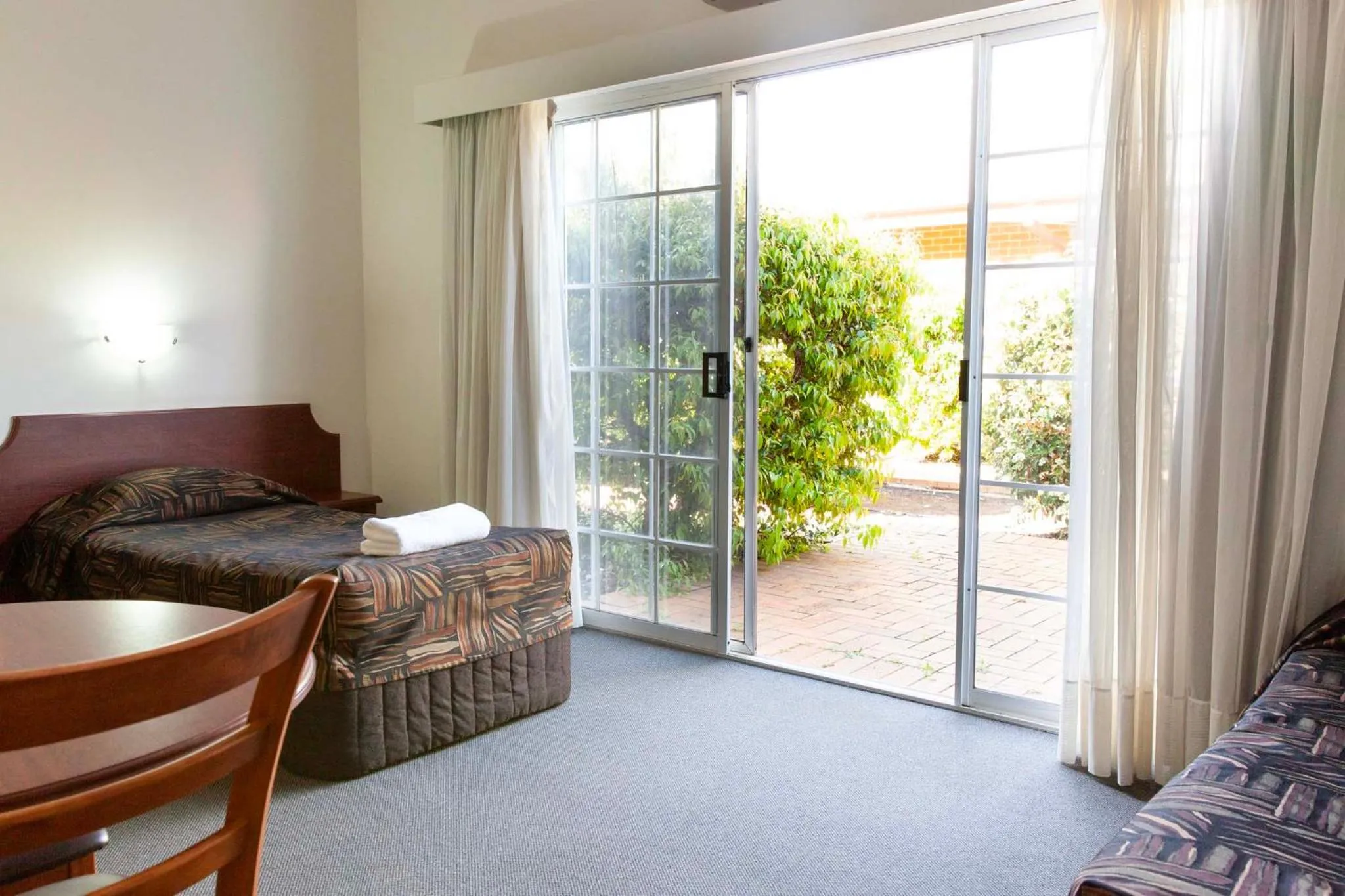 The Kidman Wayside Inn