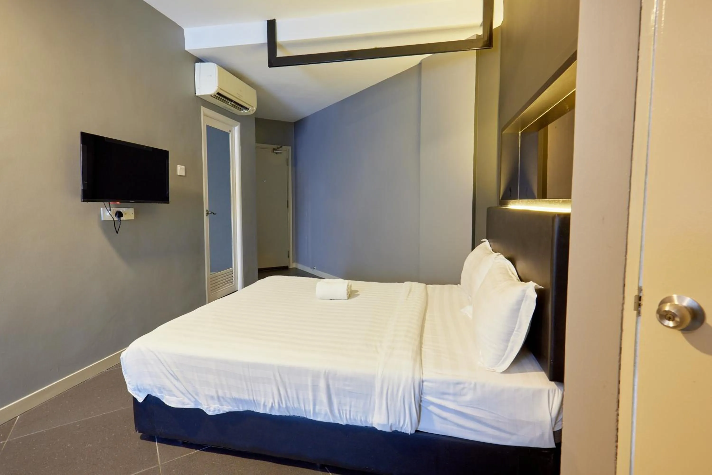 Bed in B&S Boutique Hotel