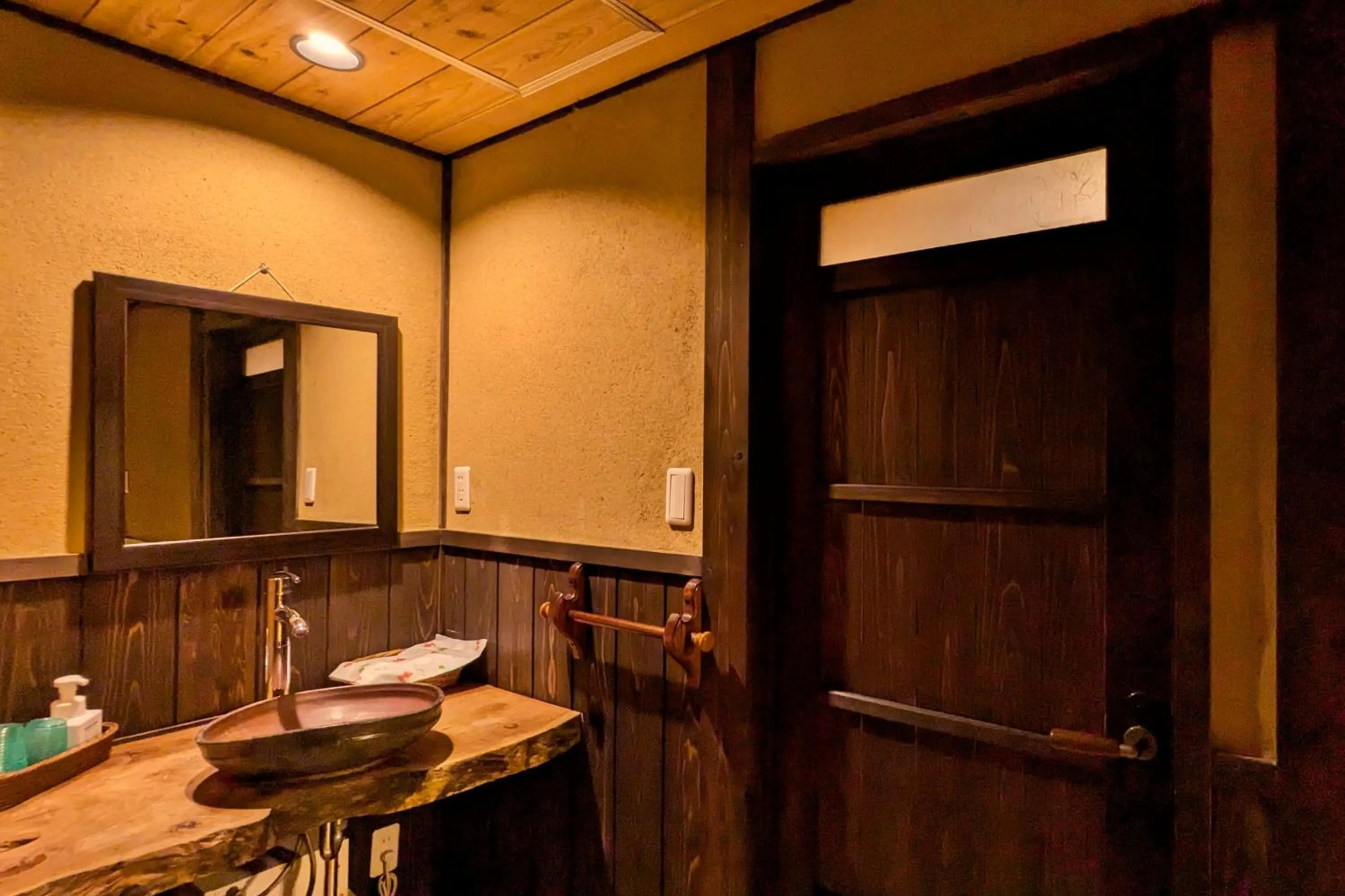 Photo of the whole room in Aunsanbo