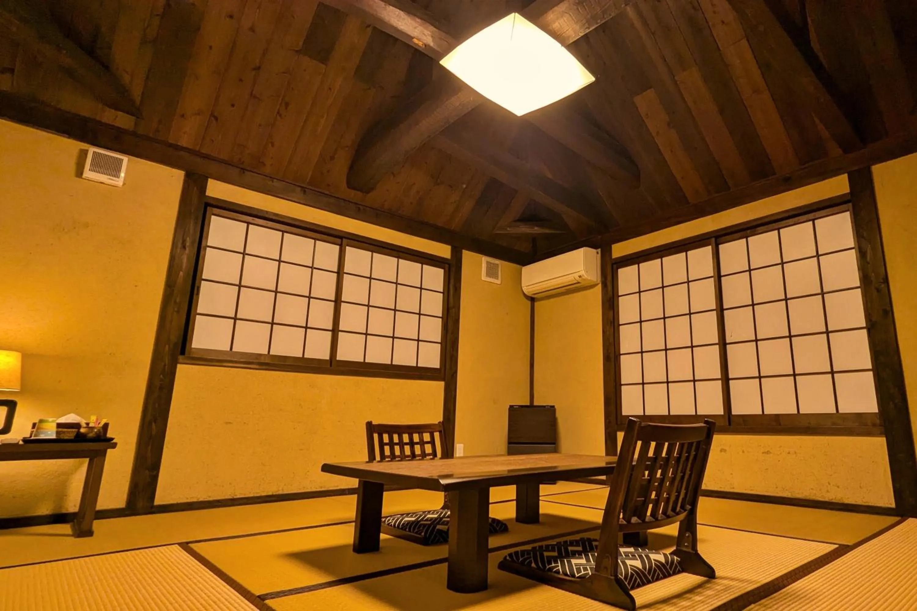 Photo of the whole room in Aunsanbo