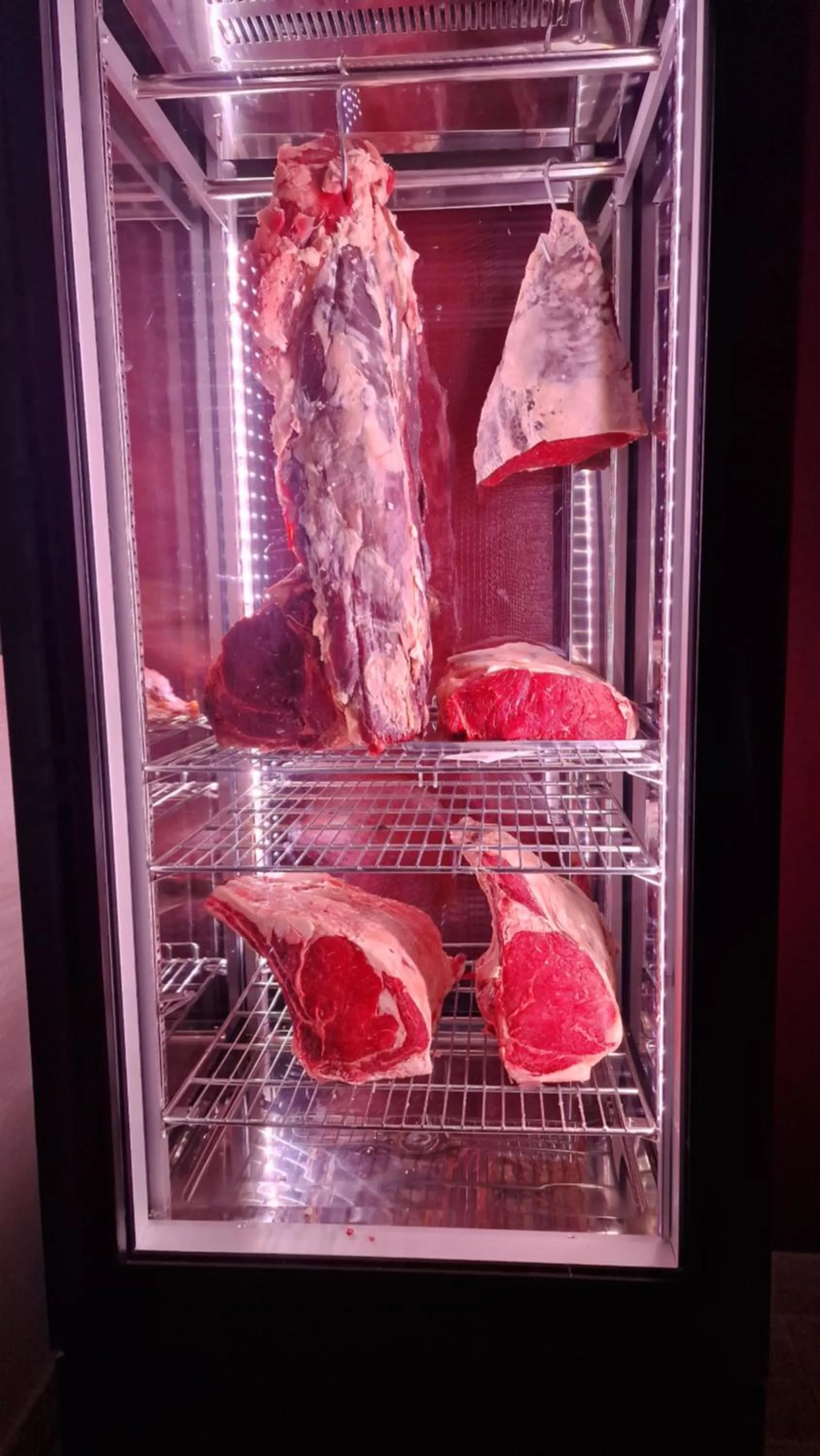 Restaurant/places to eat in Hôtel Saint Jacques