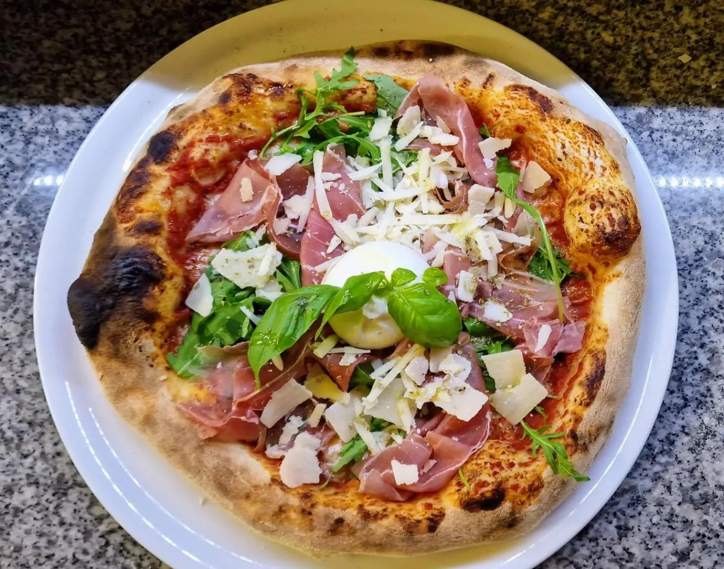 Restaurant/places to eat in Hôtel Saint Jacques