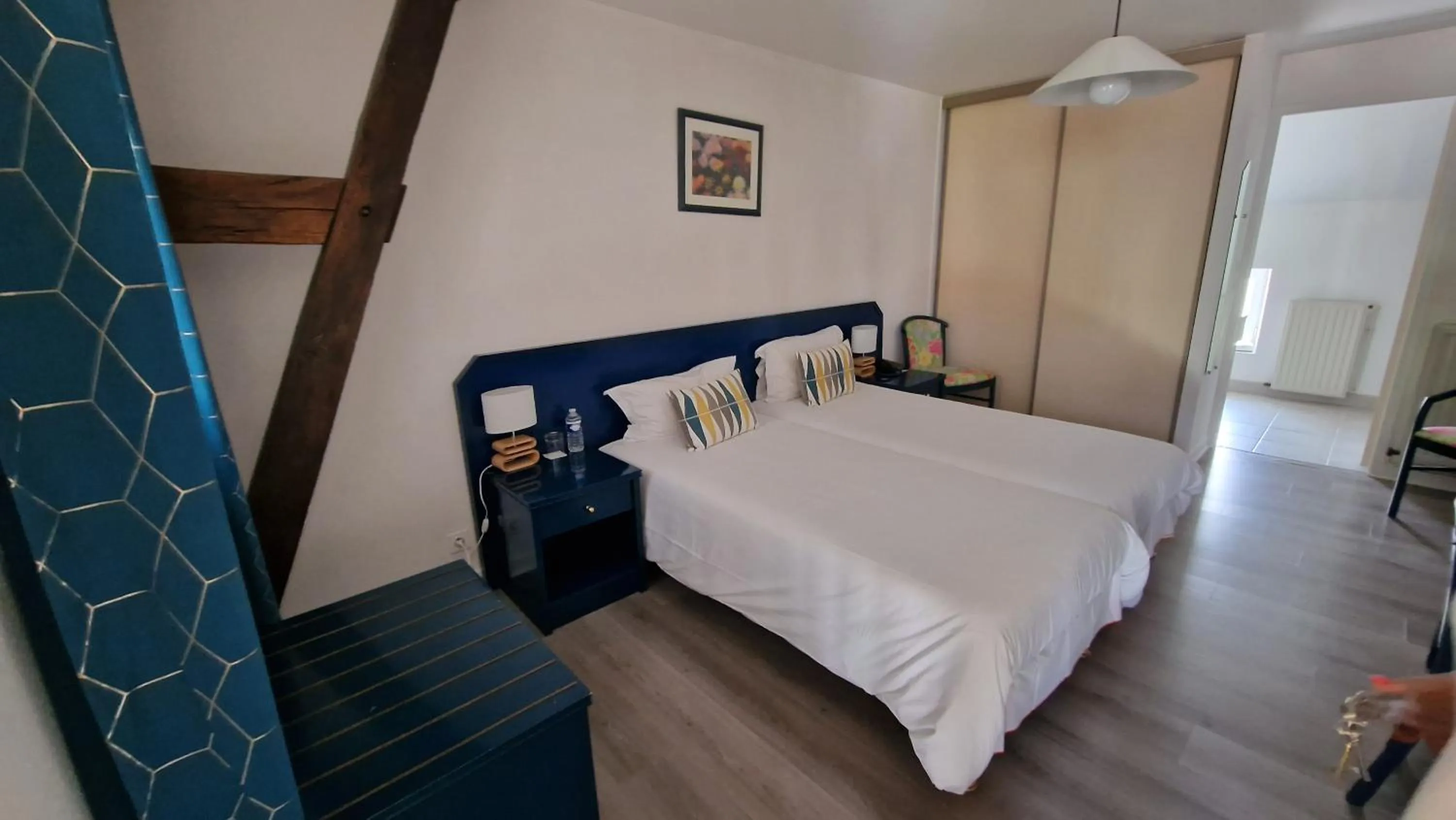 Bed in Hôtel Saint Jacques